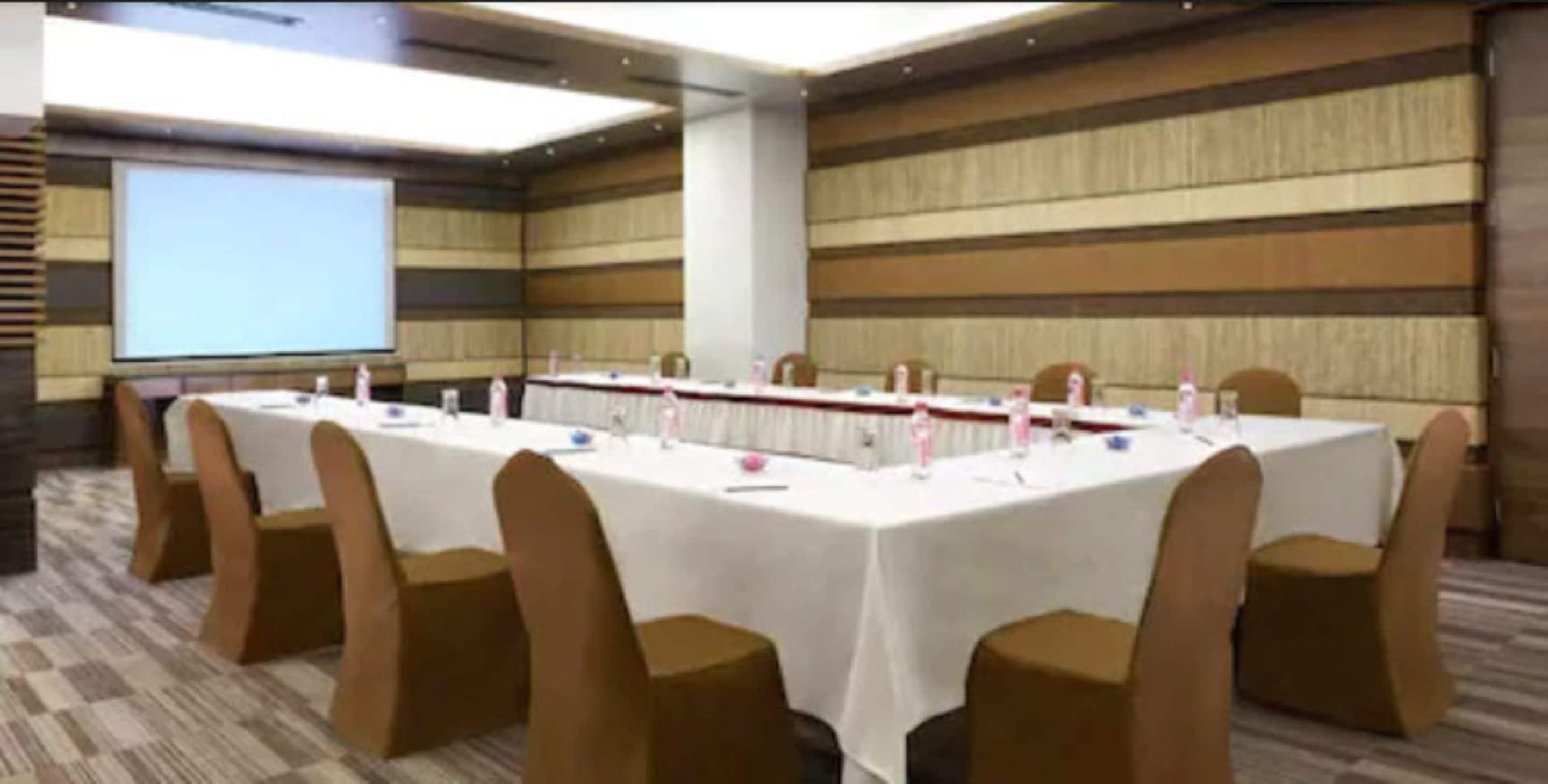 Suba International Sahar Road Hotel 4*