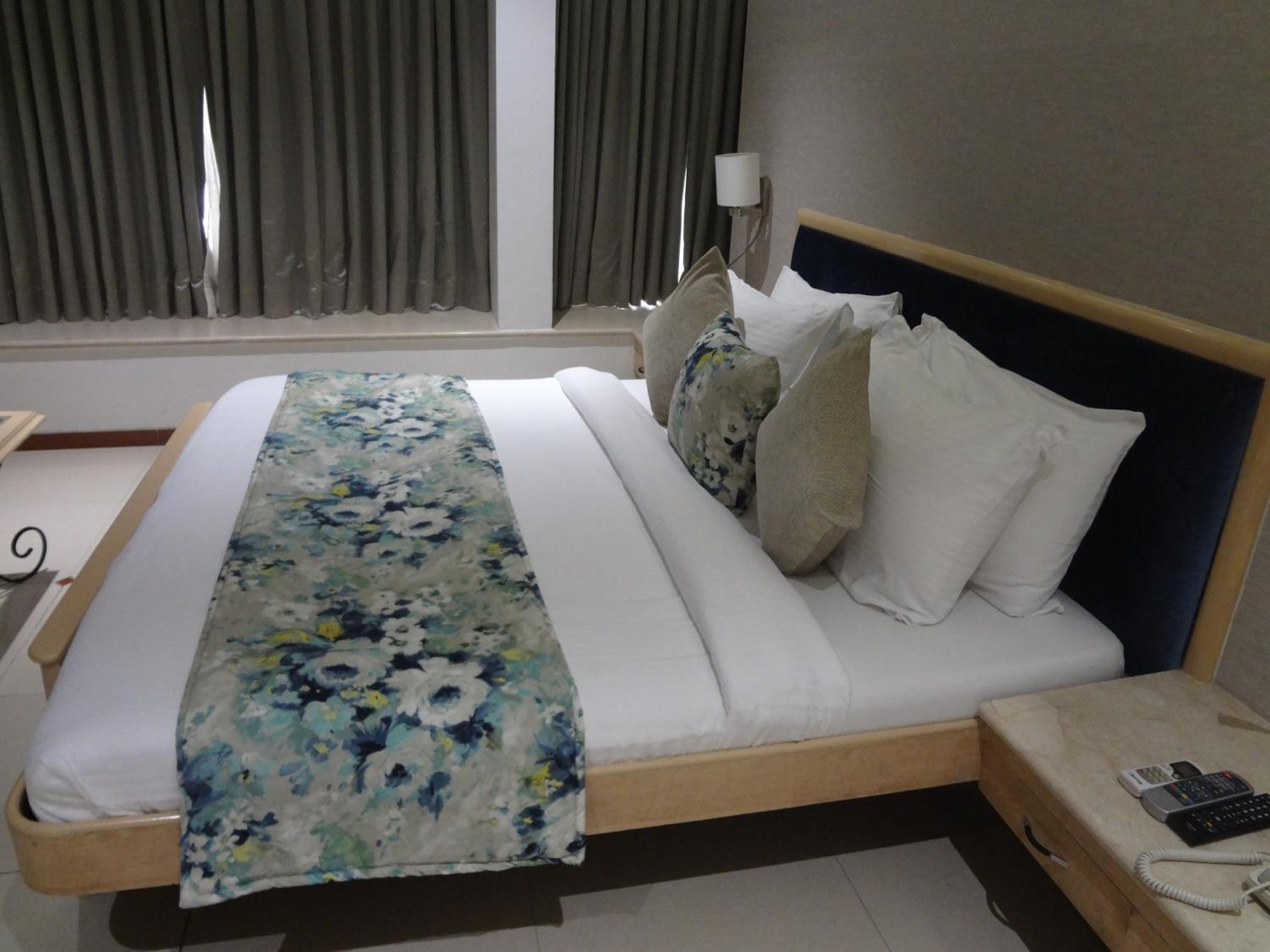Hotel Suncity Apollo - Gateway Of India 3*