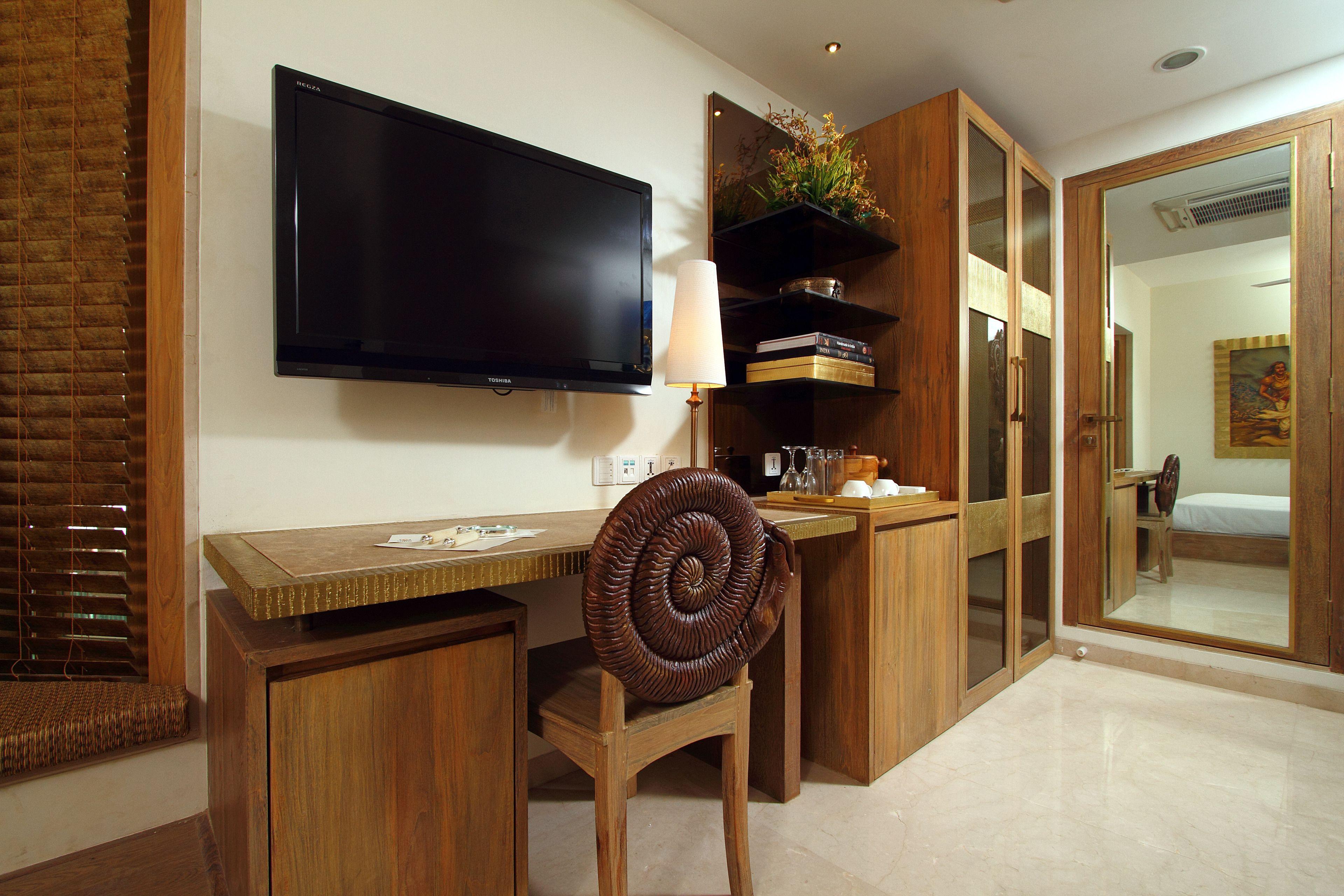 Hotel Le Sutra Hotel, Khar,