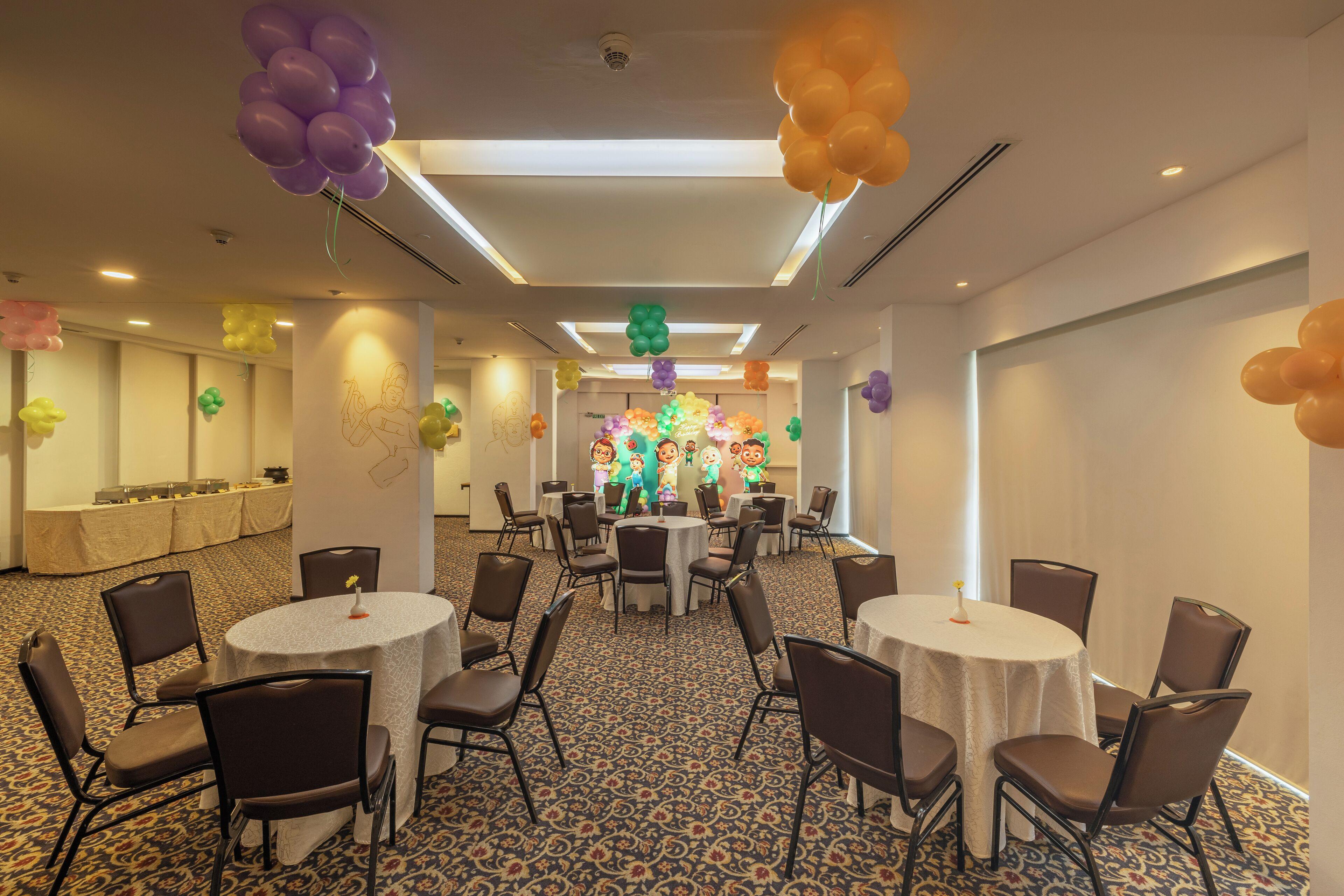 Kohinoor Elite Near Bkc Hotel