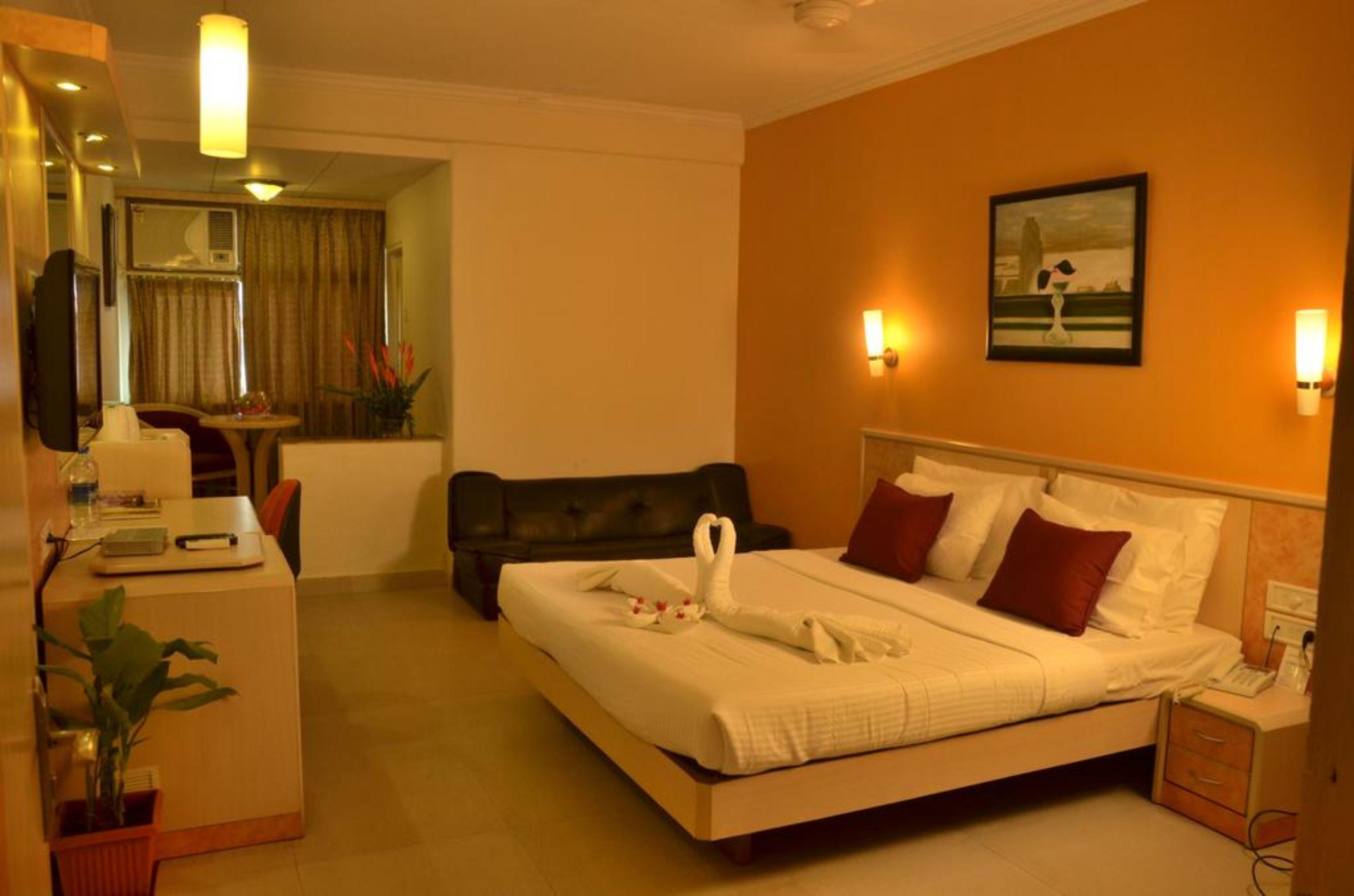 Sea Palace - Near Gateway Of India 3*