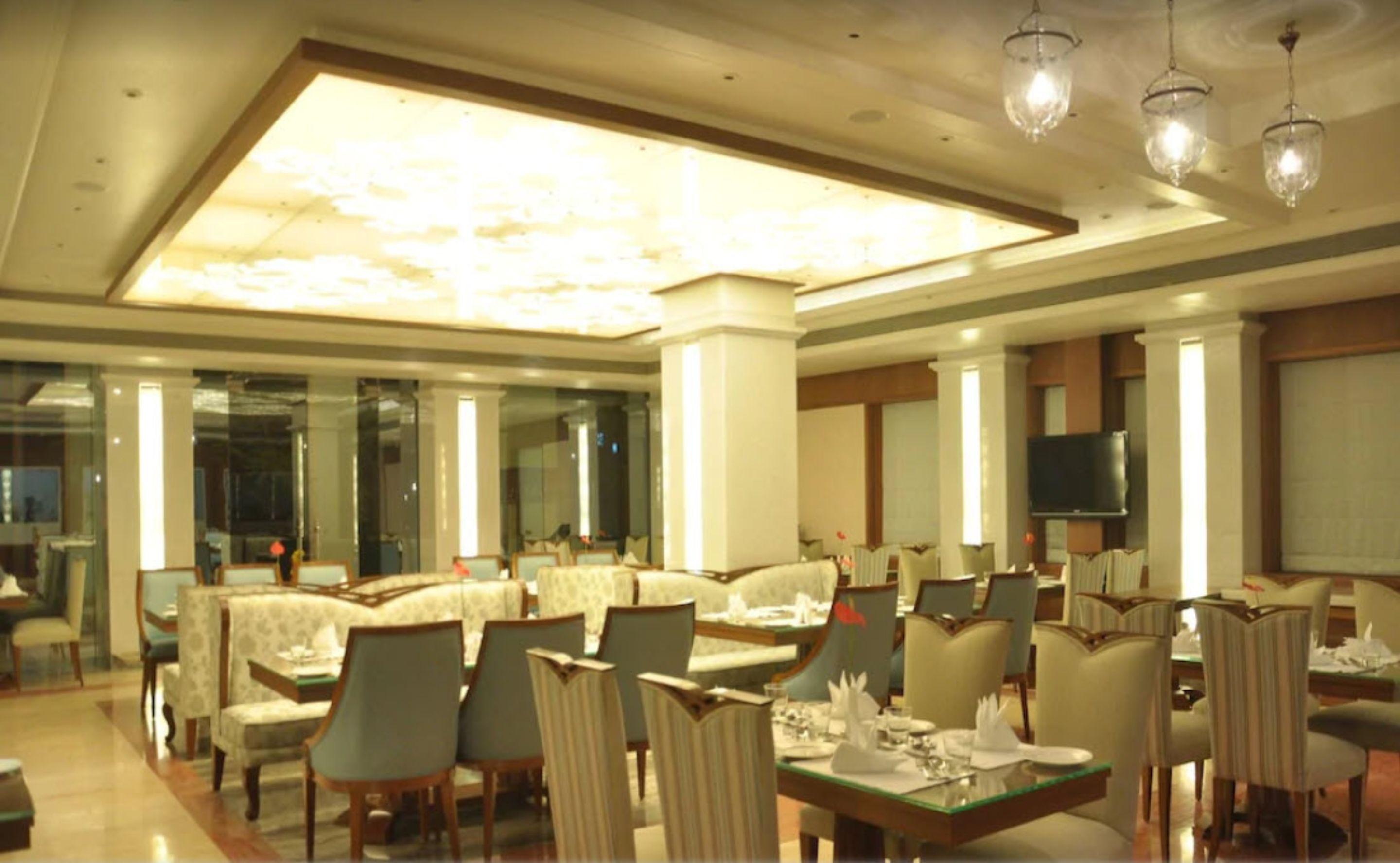 Hotel Royal Tulip Navi