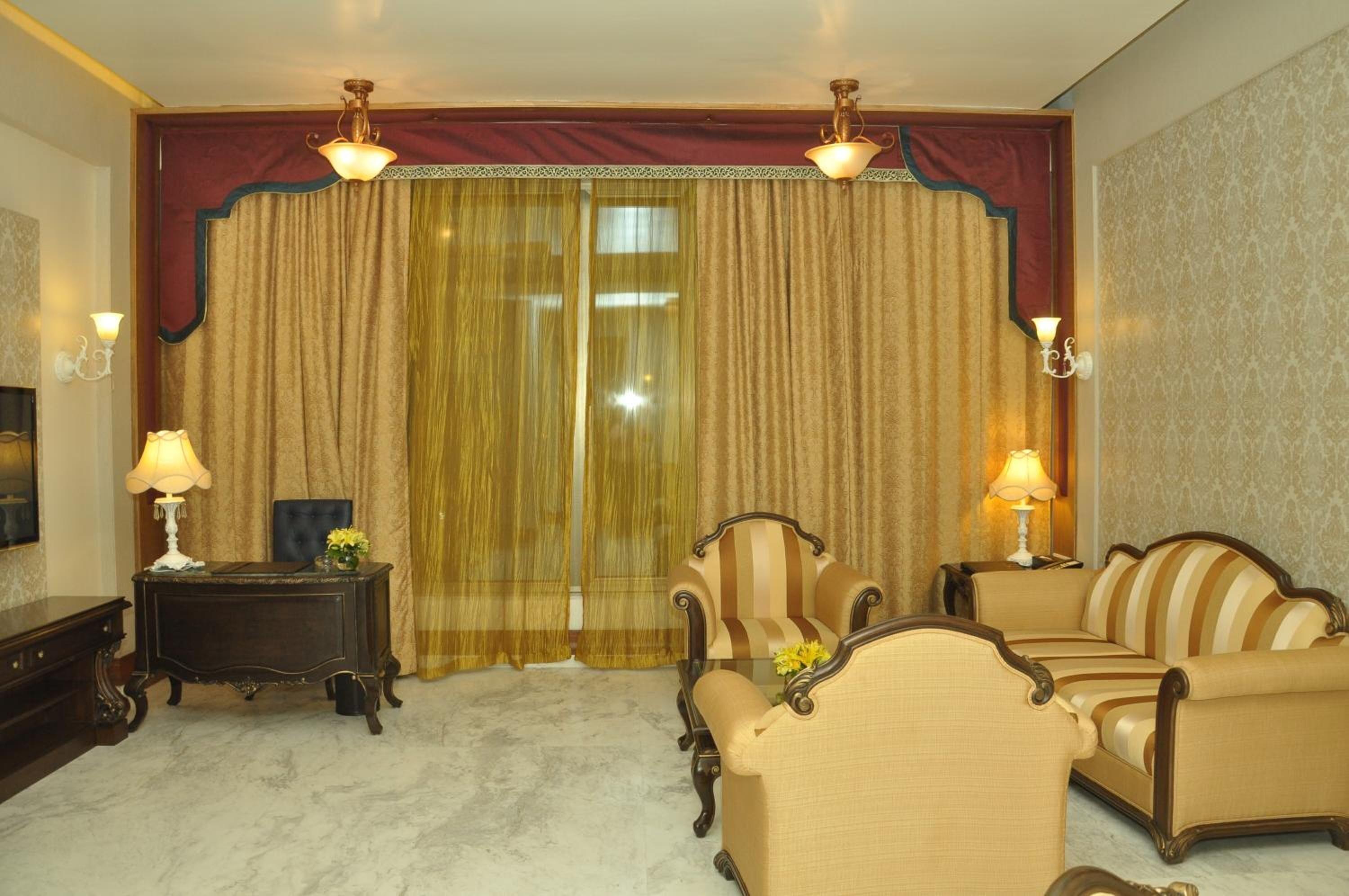 Hotel Royal Tulip Navi