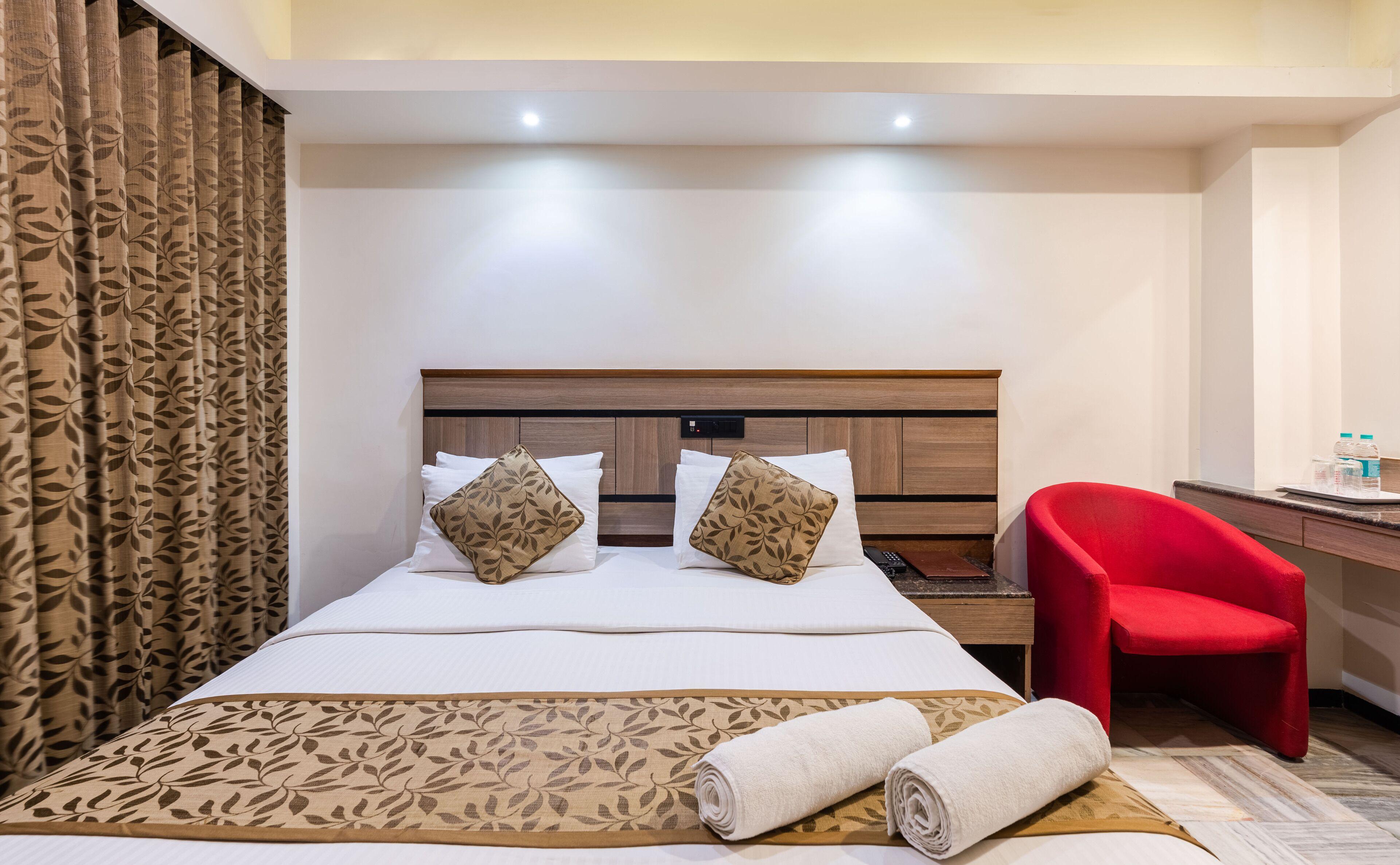 Avon Ruby Dadar Hotel