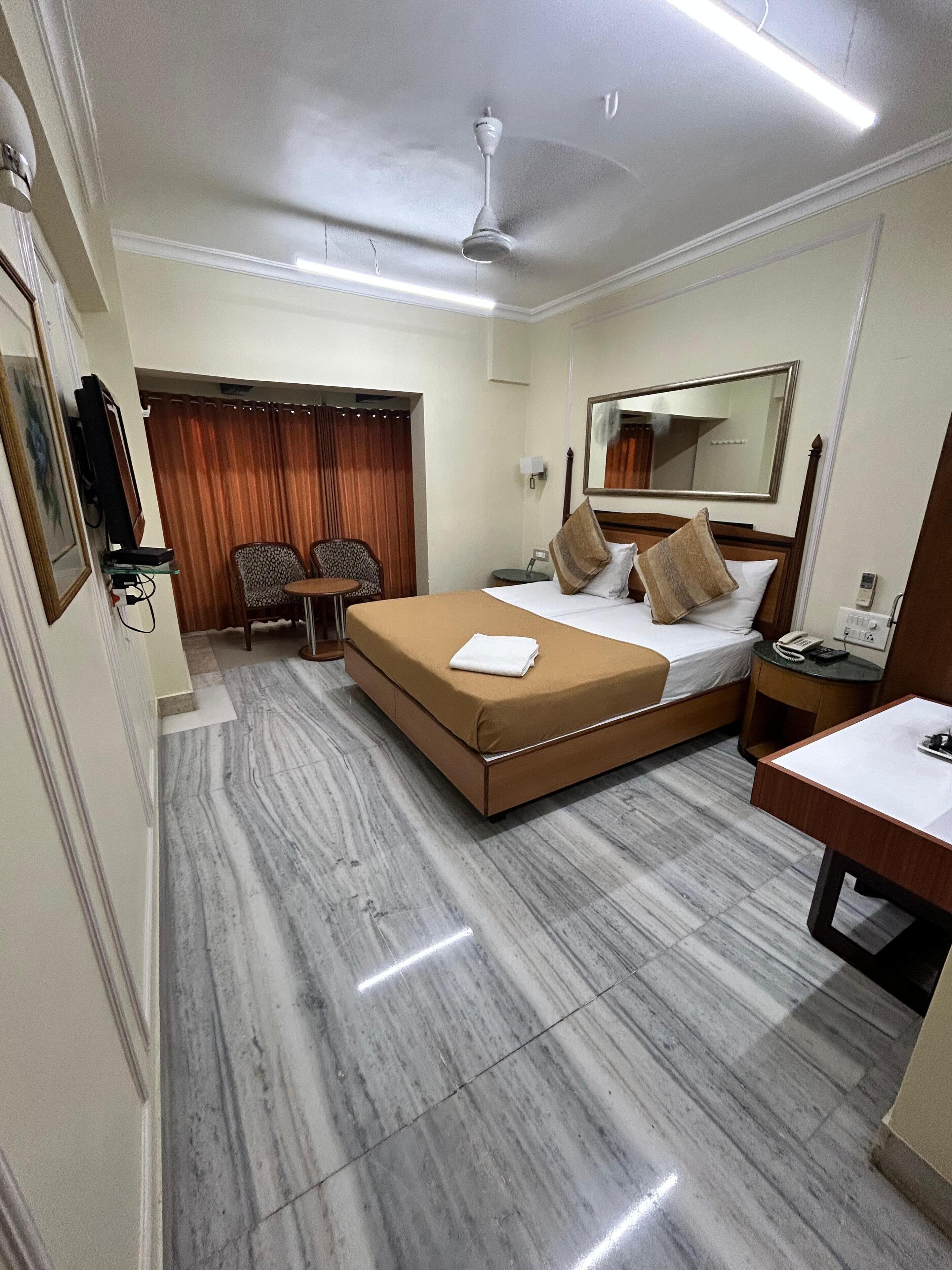 Royal Park Dockyard Hotel 3*