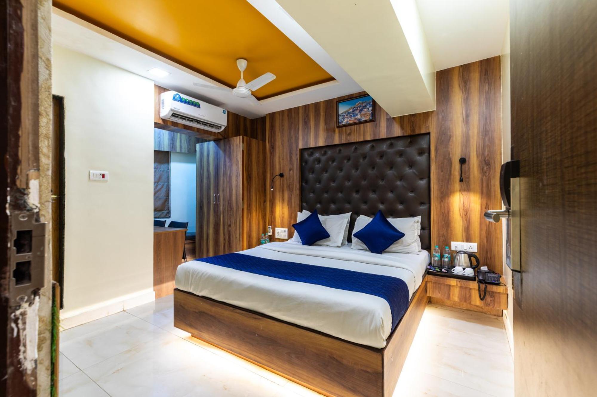 Hotel Jodiya - Near Cst