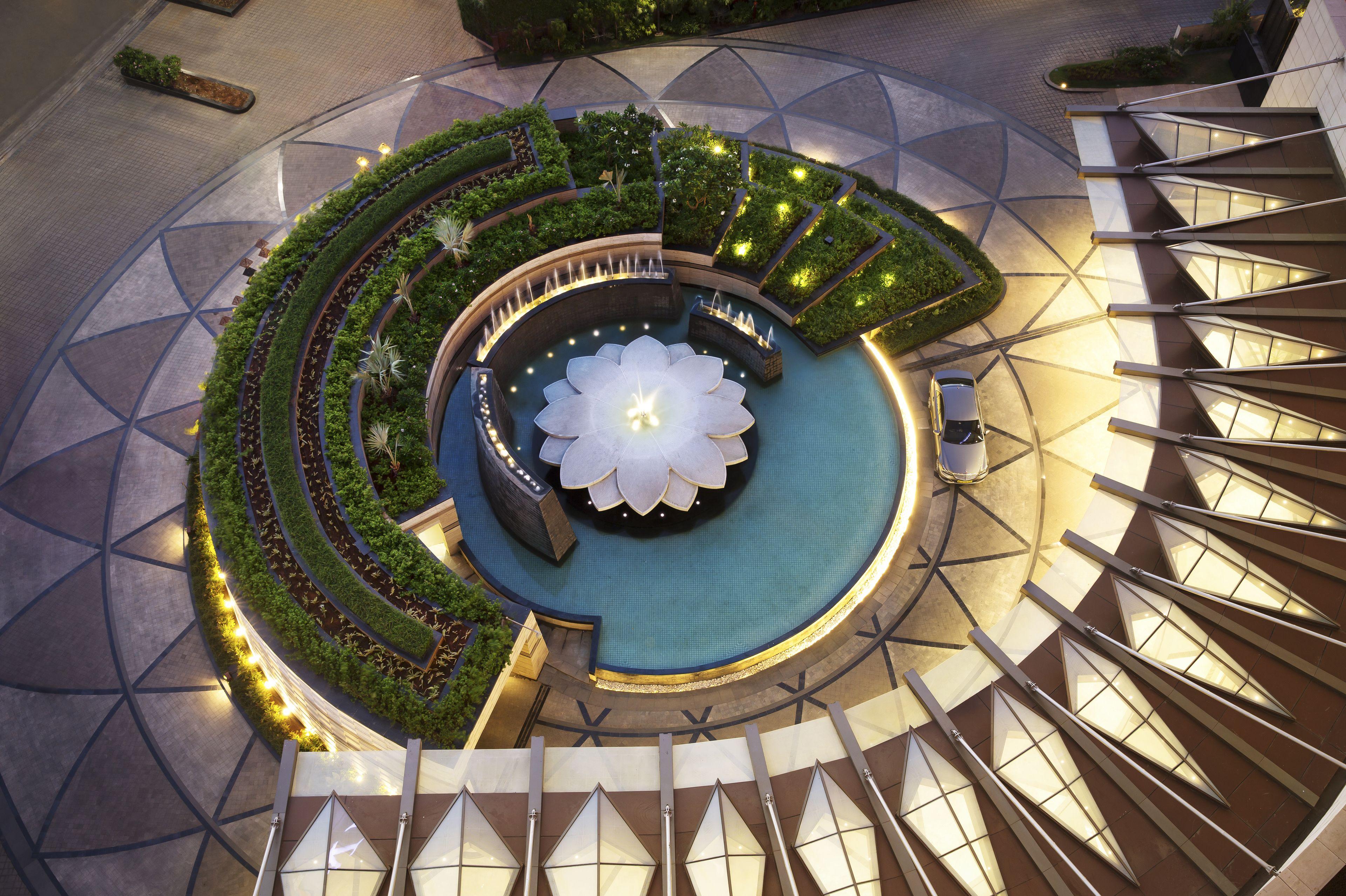 Jw Marriott Sahar Airport 5*