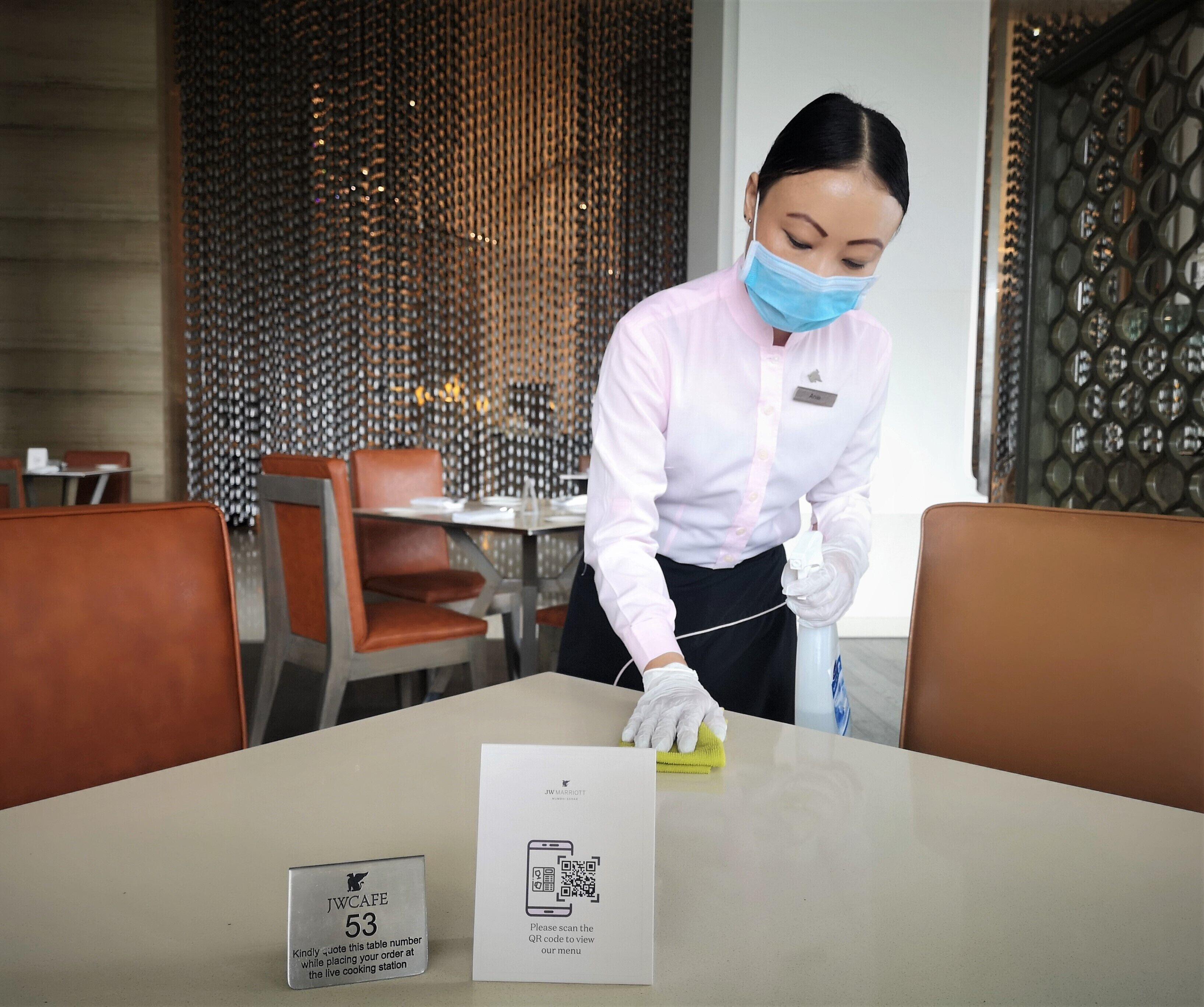 Hotel Jw Marriott Sahar Airport 5*