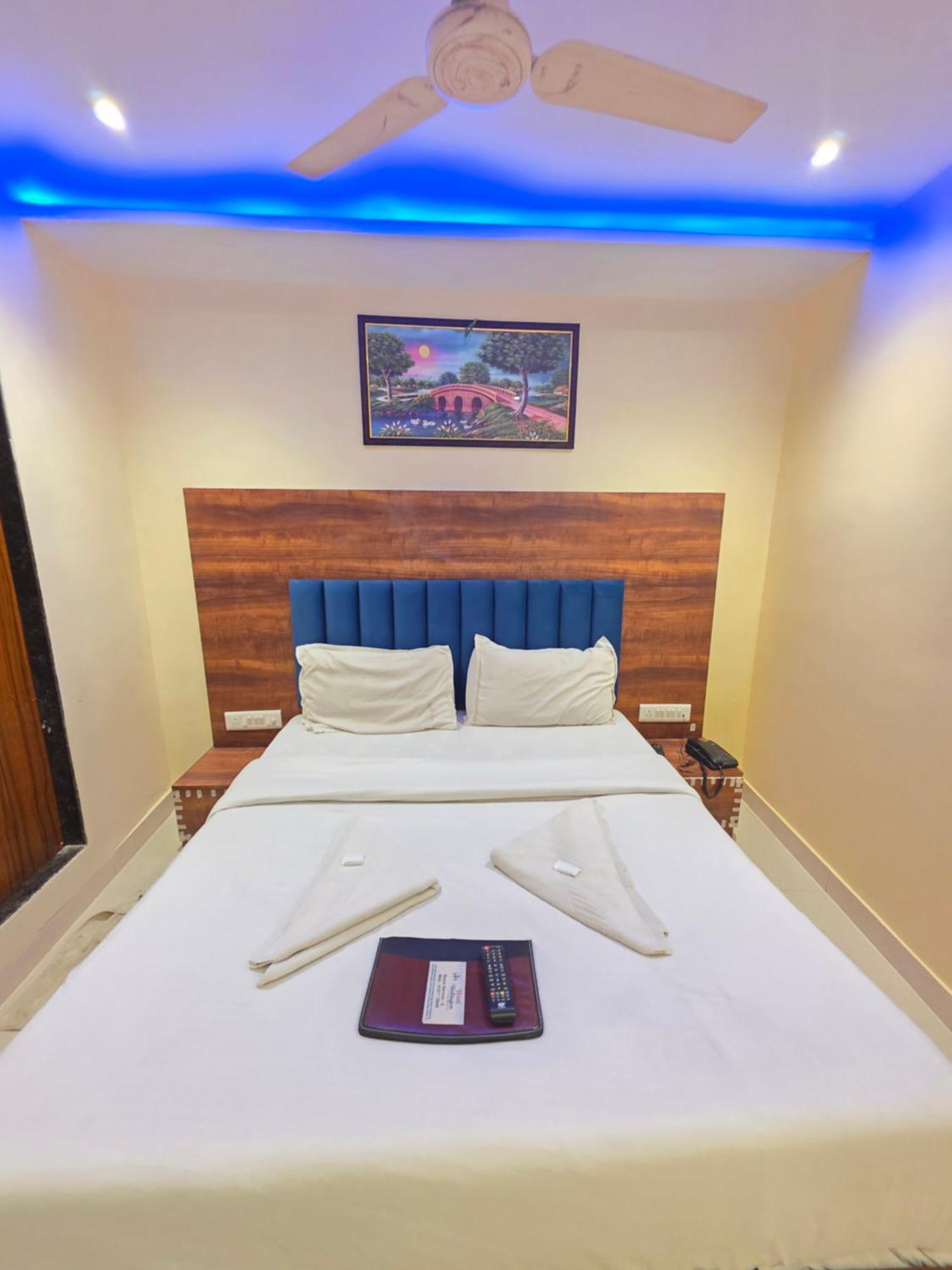 Wellingten 3* Mumbai