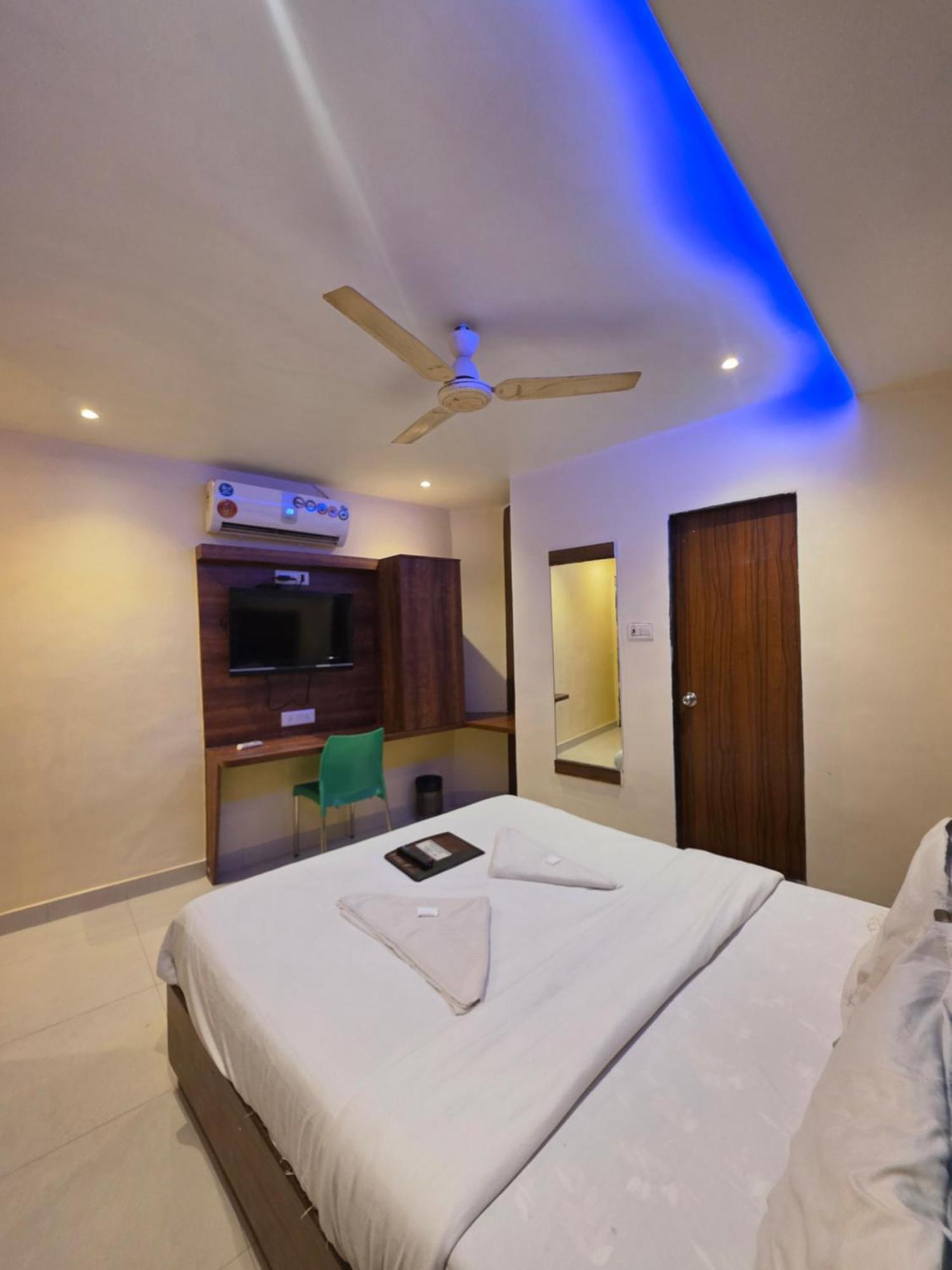 Wellingten 3* Mumbai