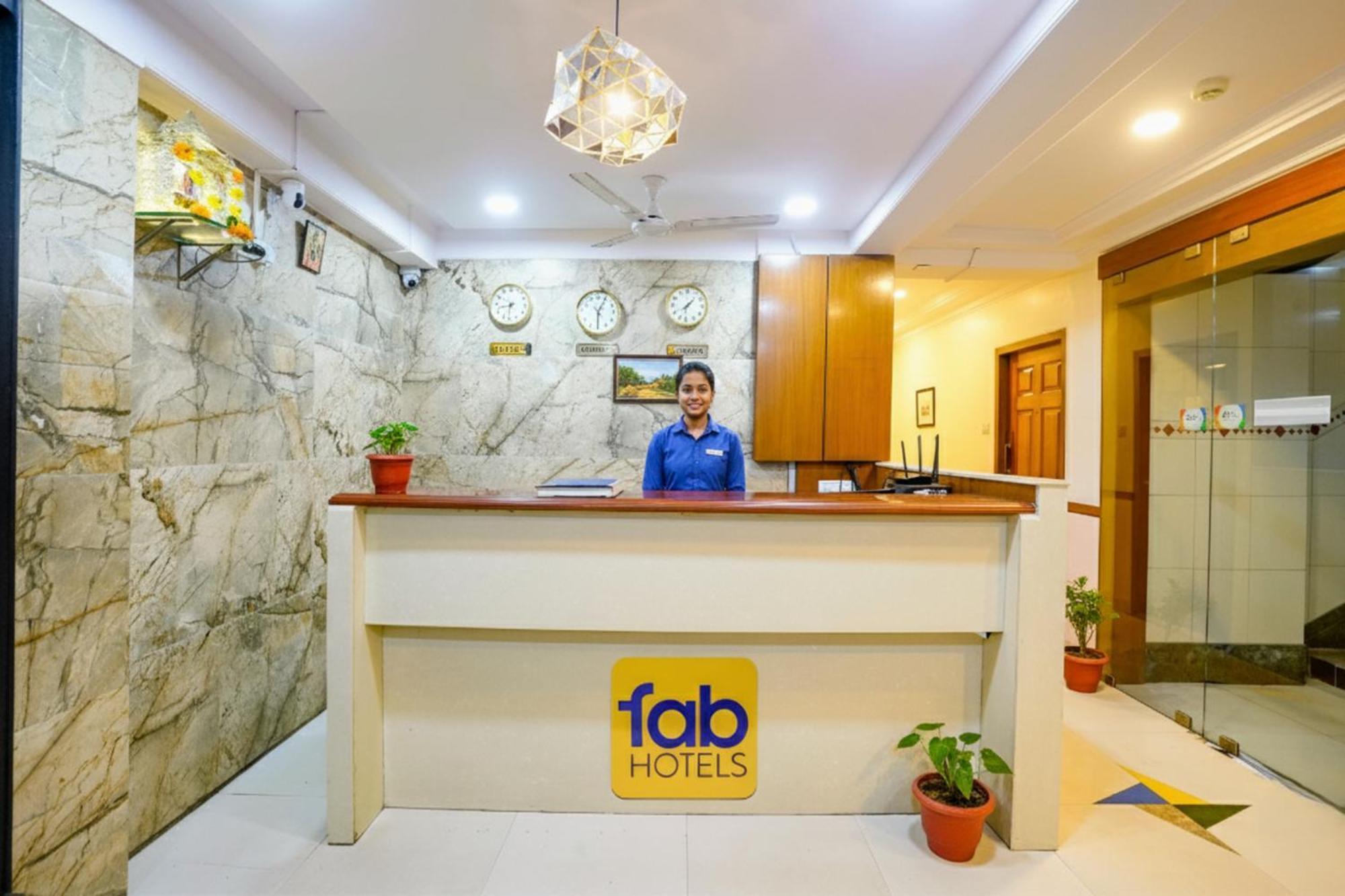 Fabhotel Cruz Royale - Nr- Bandra West Hotel