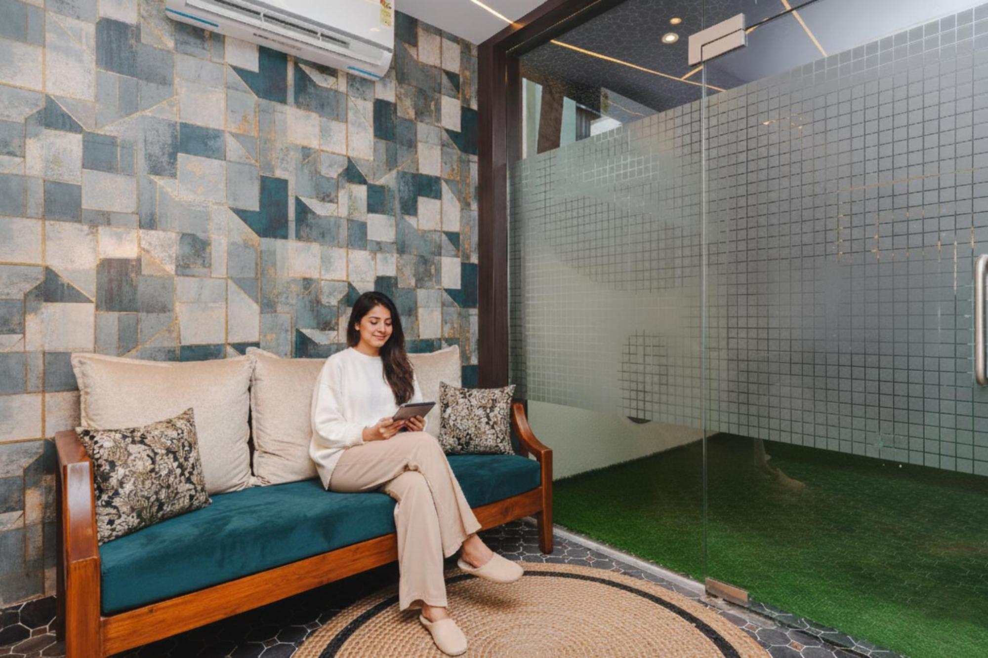 Fabhotel Airport Palace - Nr International Airport 3*