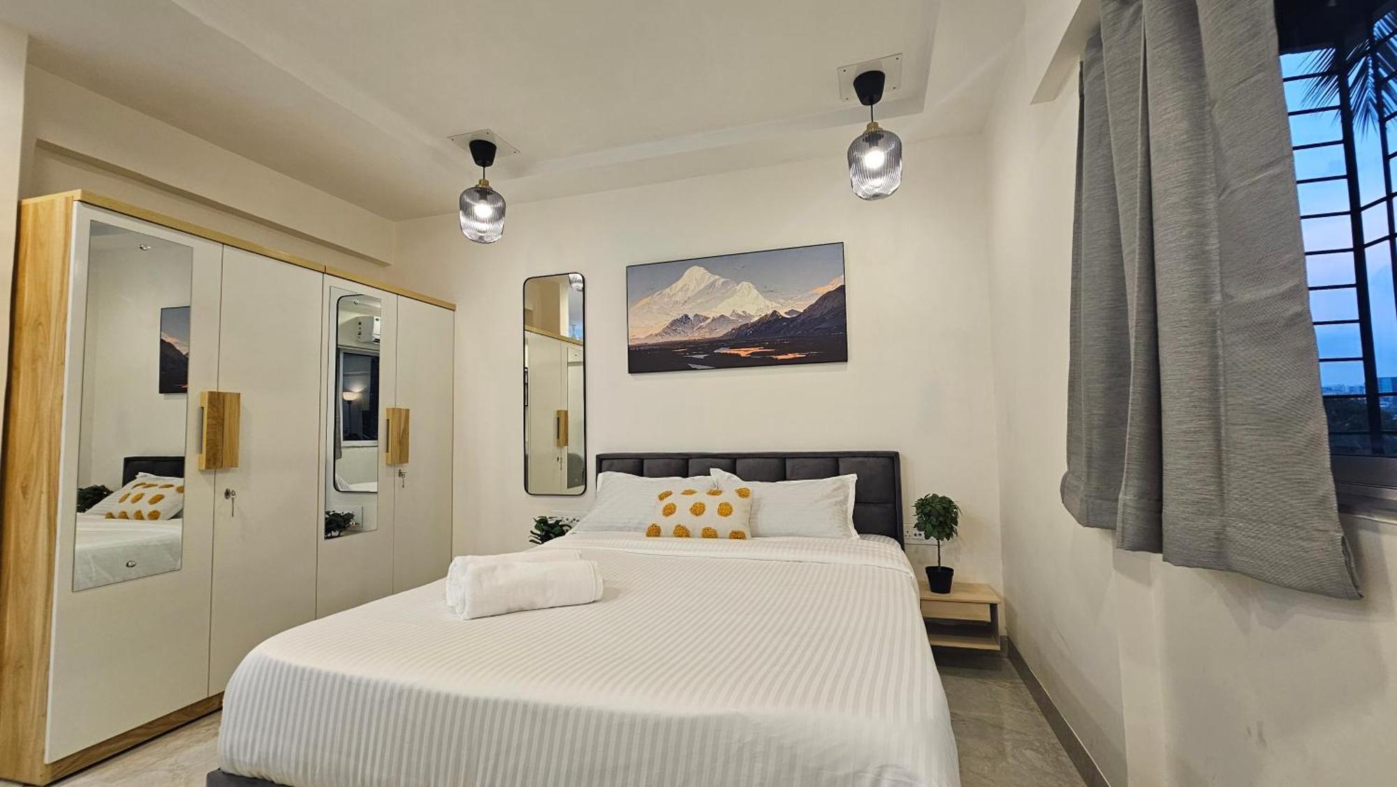 Lite - Khar West Mumbai