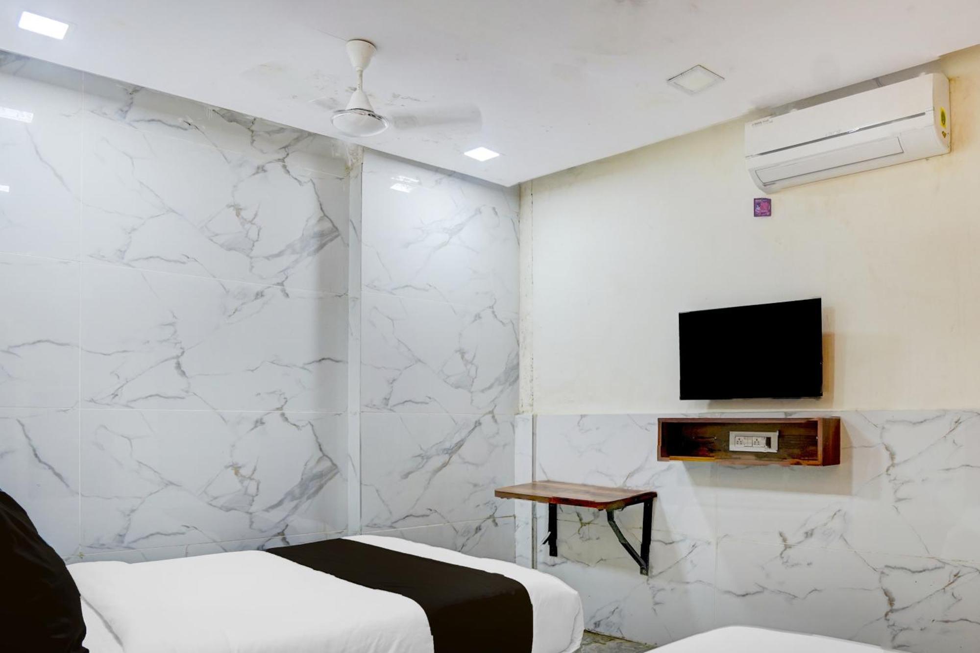 Hotel Super O Beverly Plaza Kurla 3*