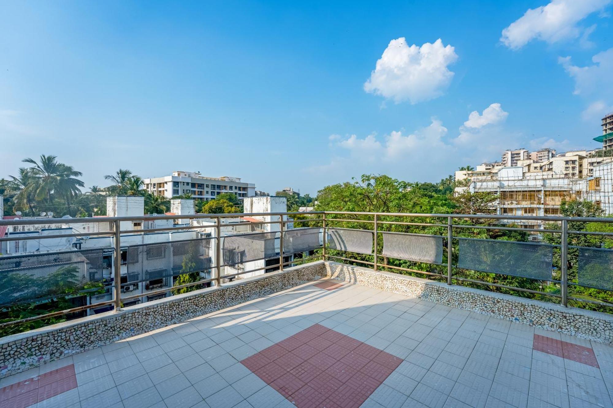 Bed & Breakfast Asar Landmark International Airport By Orion