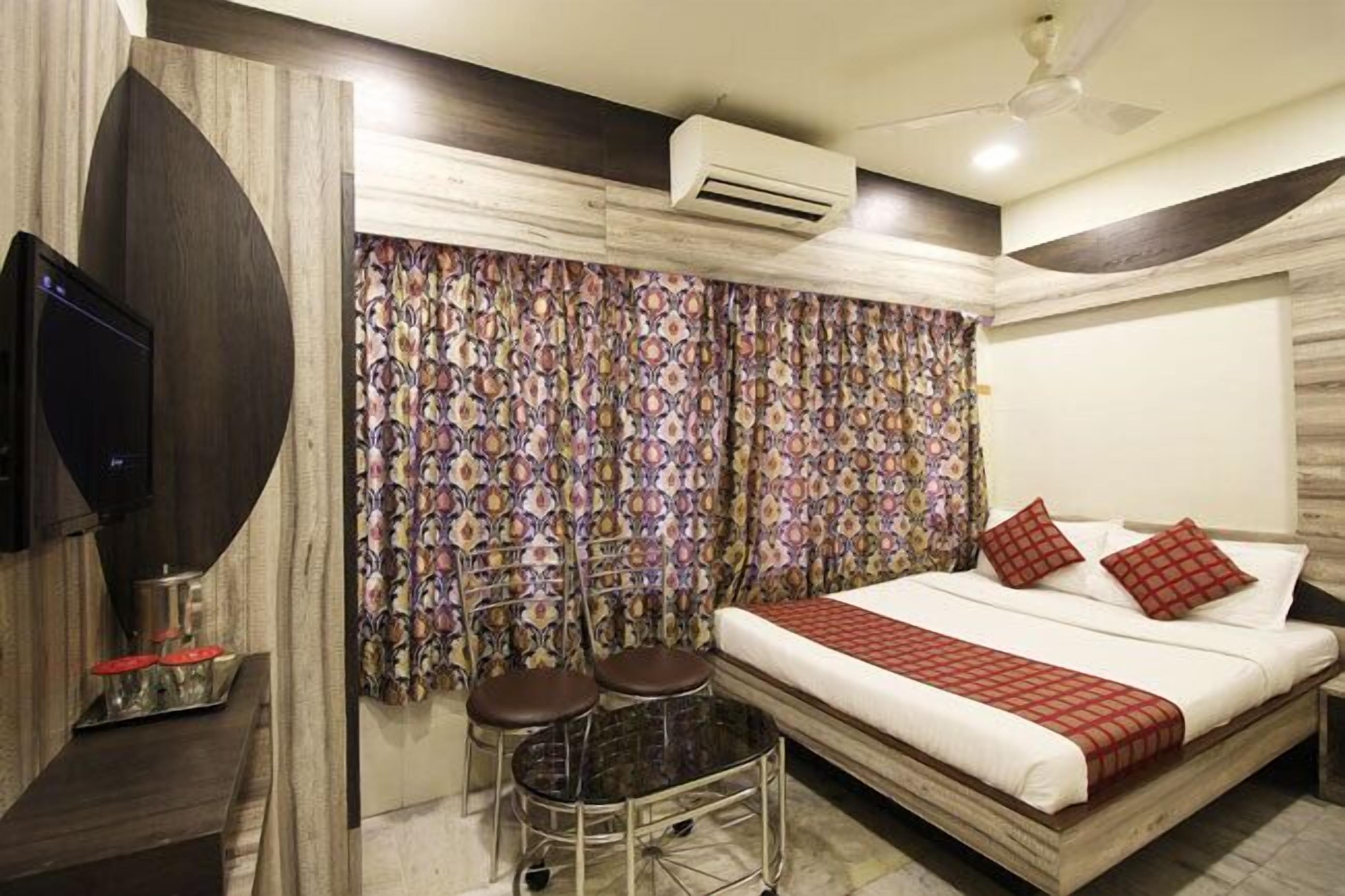 Hotel Oc Residency Mumbai