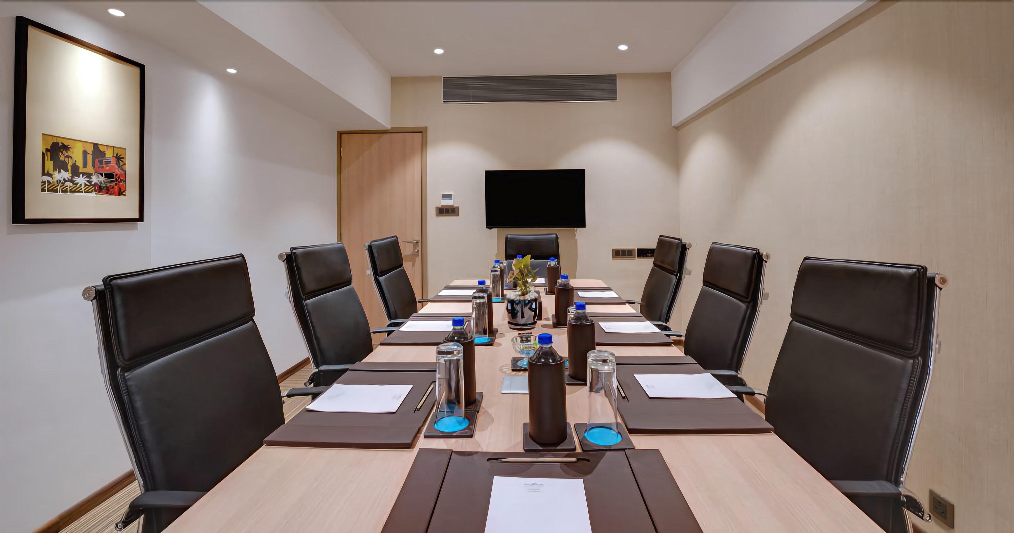 The Fern Mumbai, Goregaon, Series By Marriott 5* Mumbai