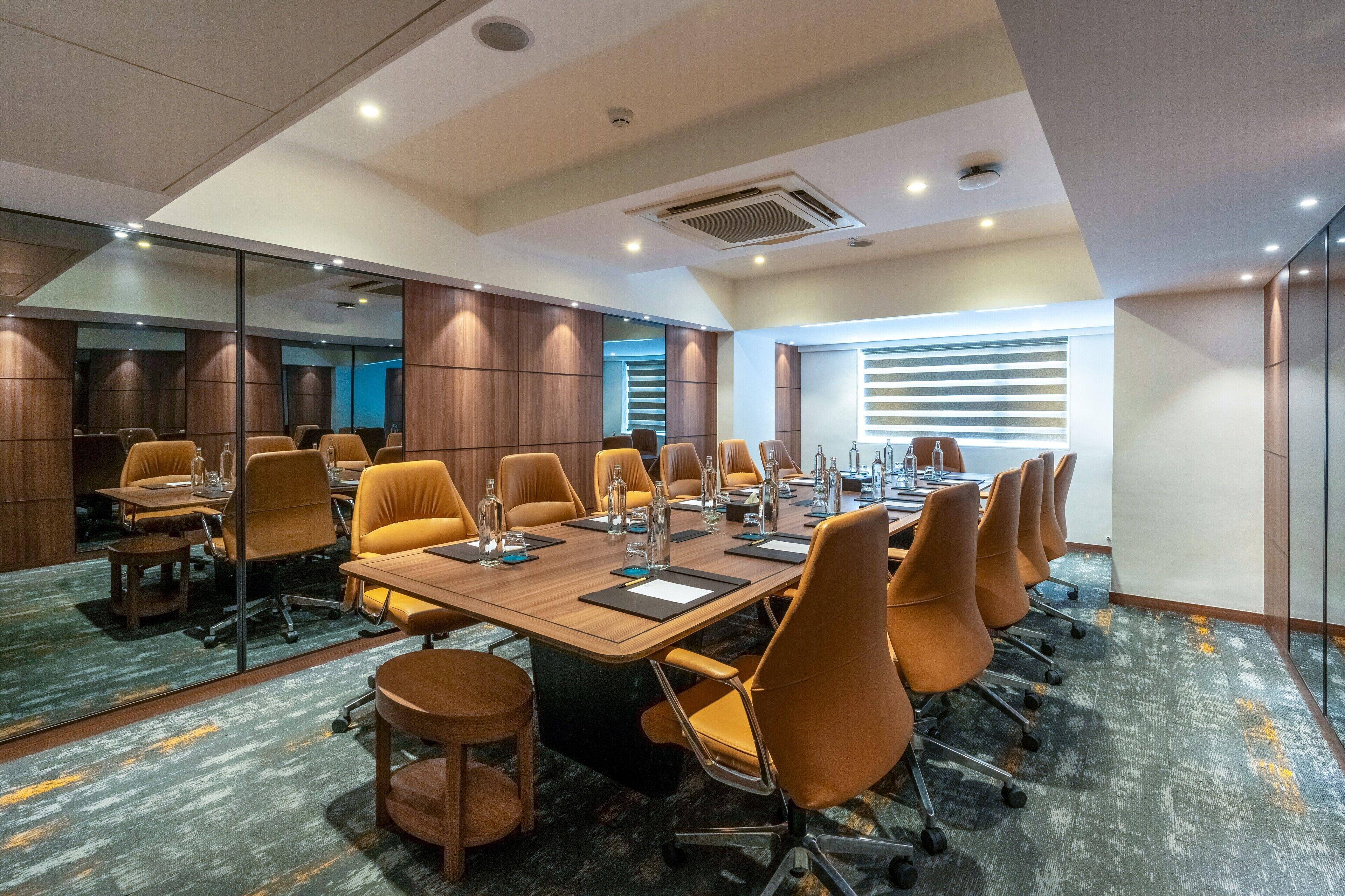 The Fern Mumbai, Goregaon, Series By Marriott Hotel 5*