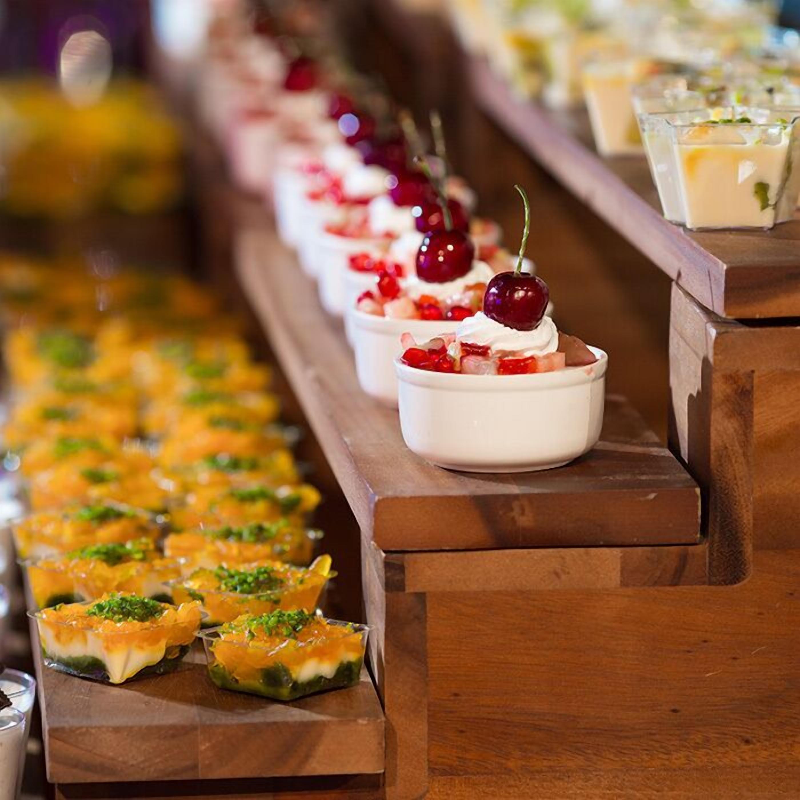 Hotel Club Emerald Mumbai