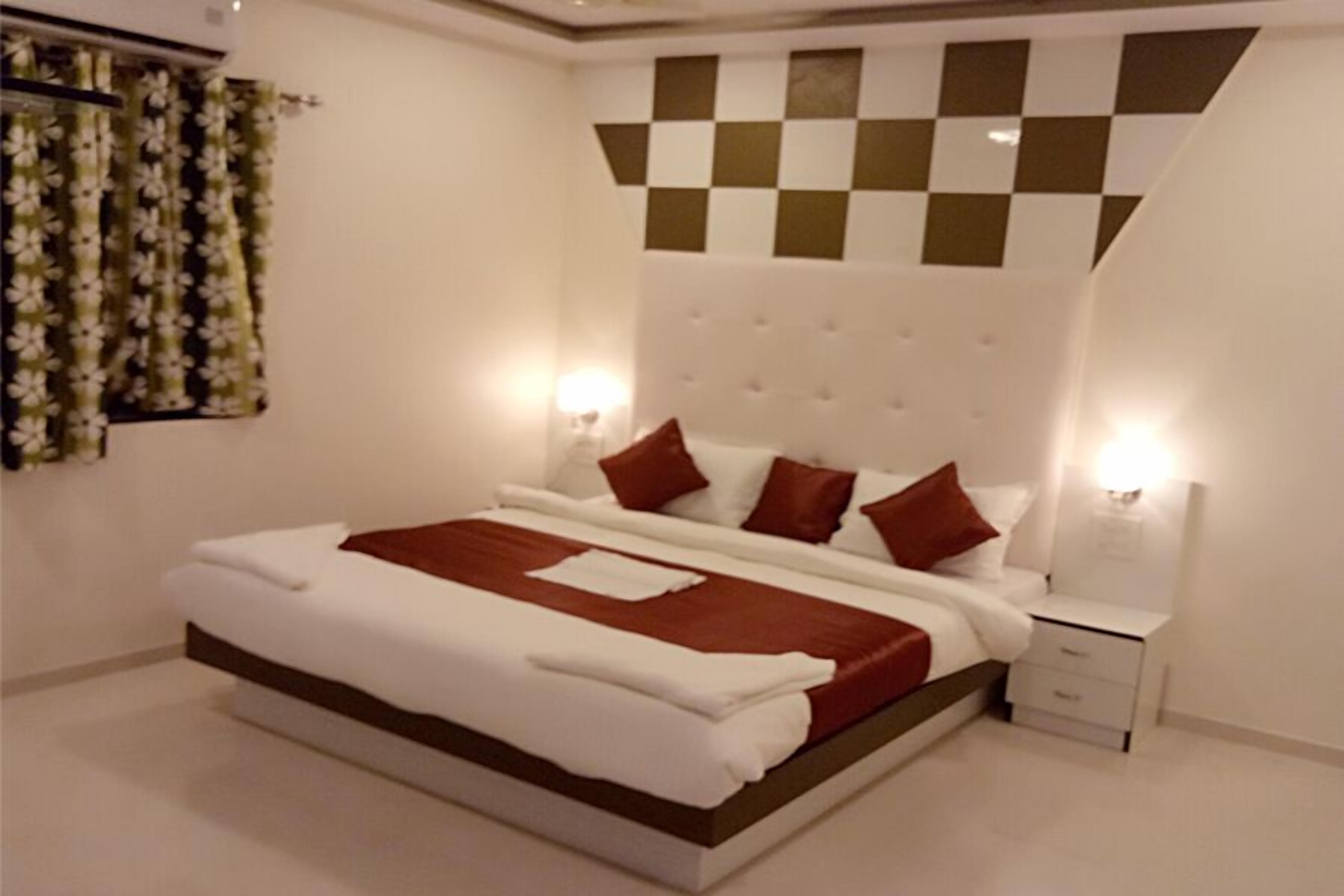 Flagship 83490 Hotel Bently Palace Hotel 3*