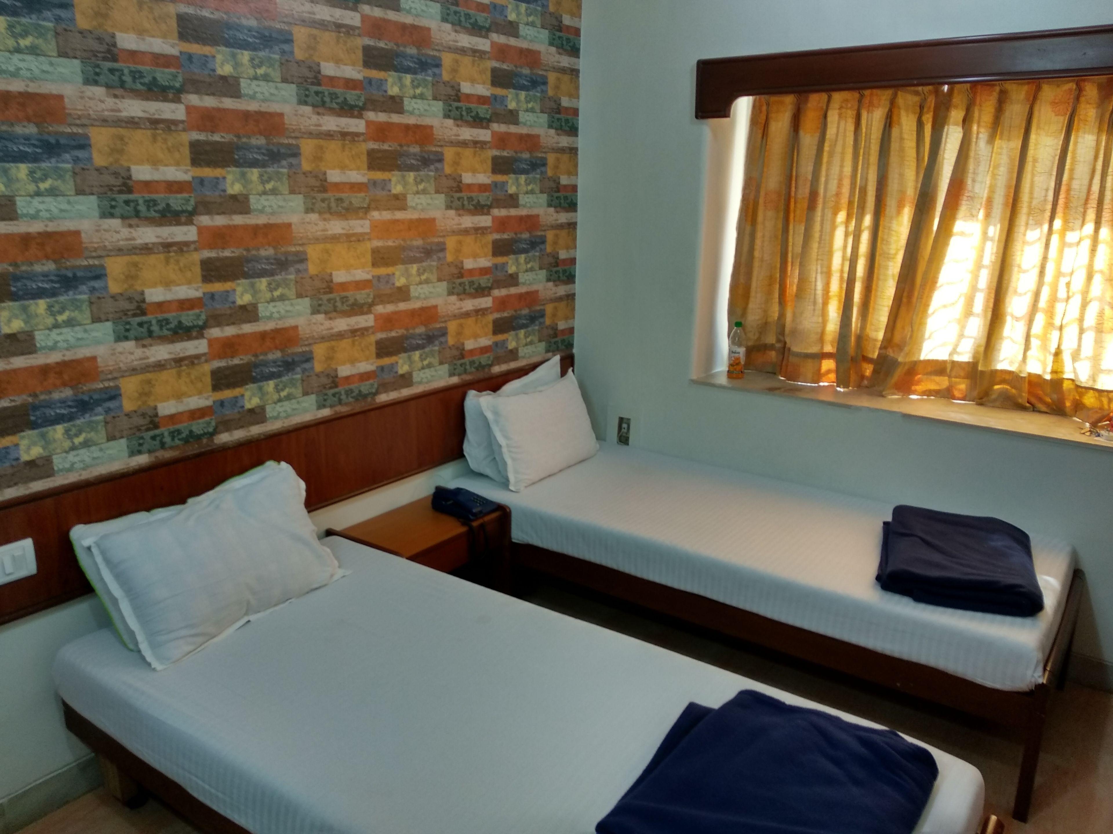 Hotel Mogul Palace - Near Masjid Bunder 3*