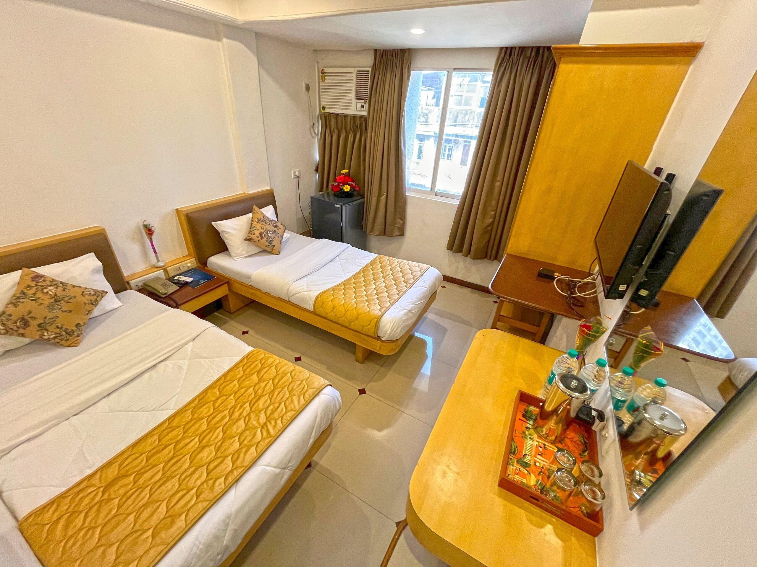 Parklane Hotel