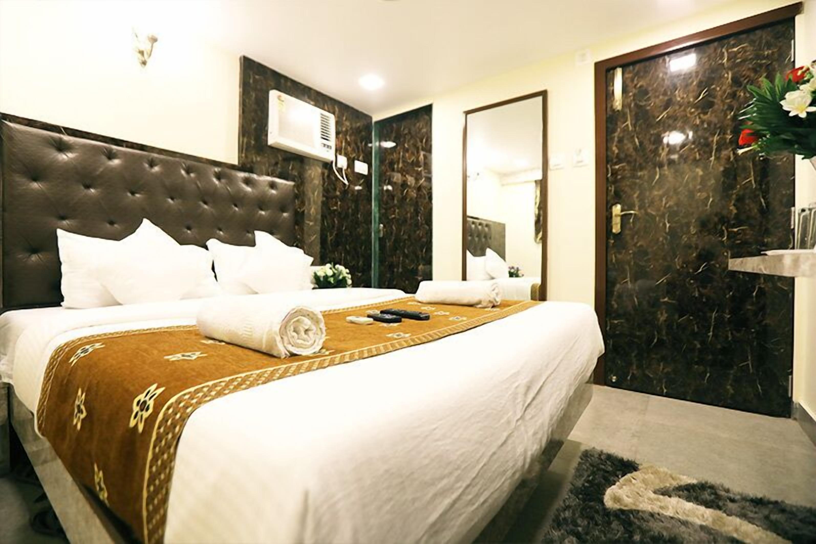 Hotel Onyx Residency 3*