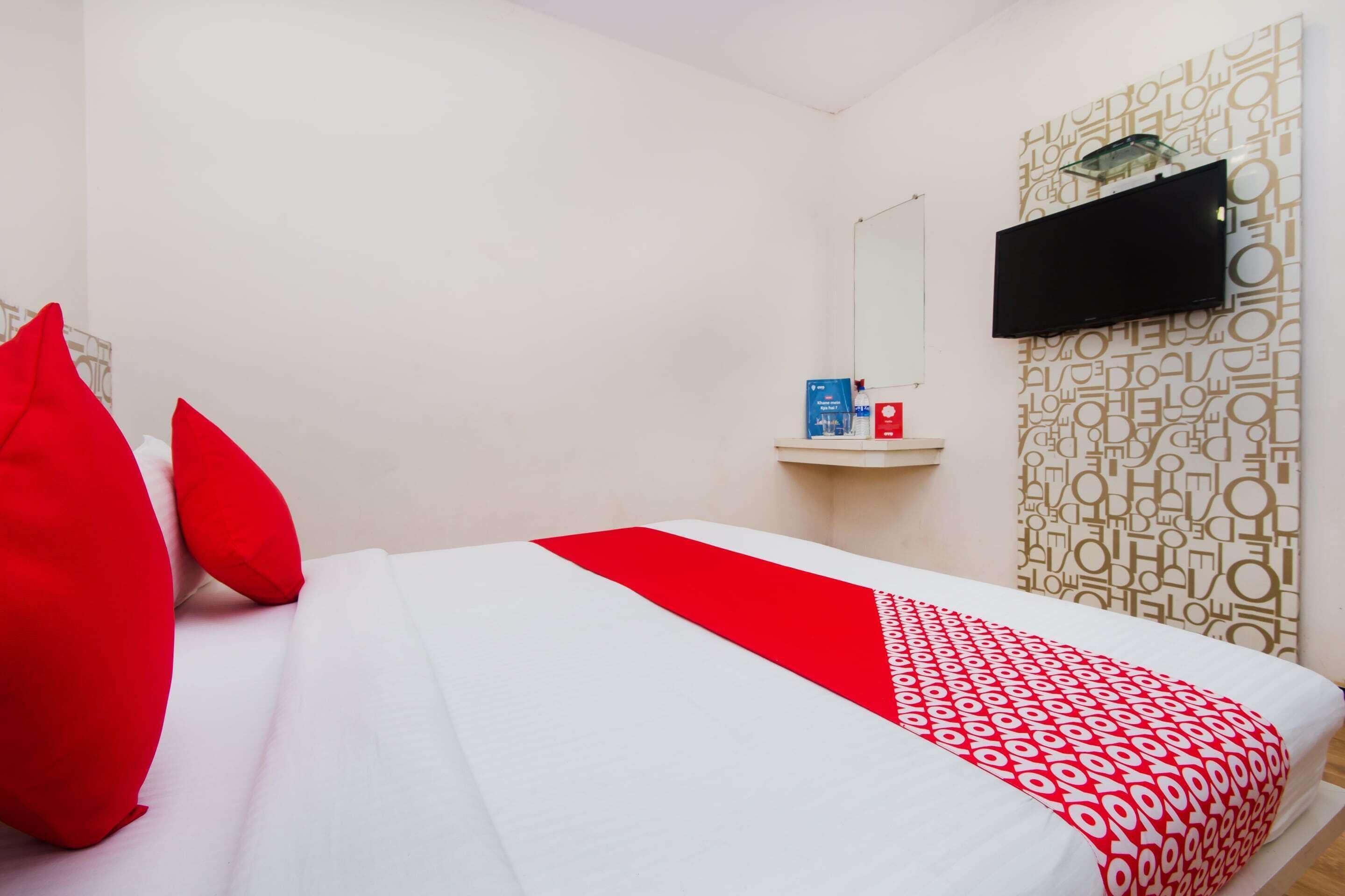 O Blue Pearl Residency Near Chhatrapati Shivaji International Airport Hotel