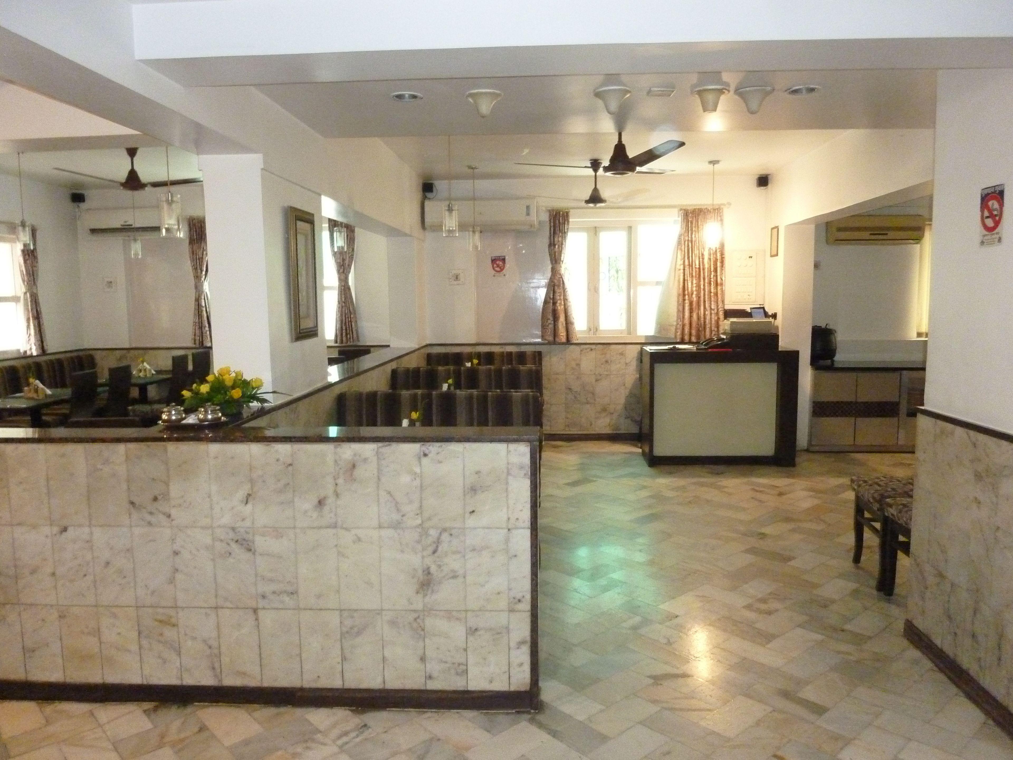 Hotel Balwas International