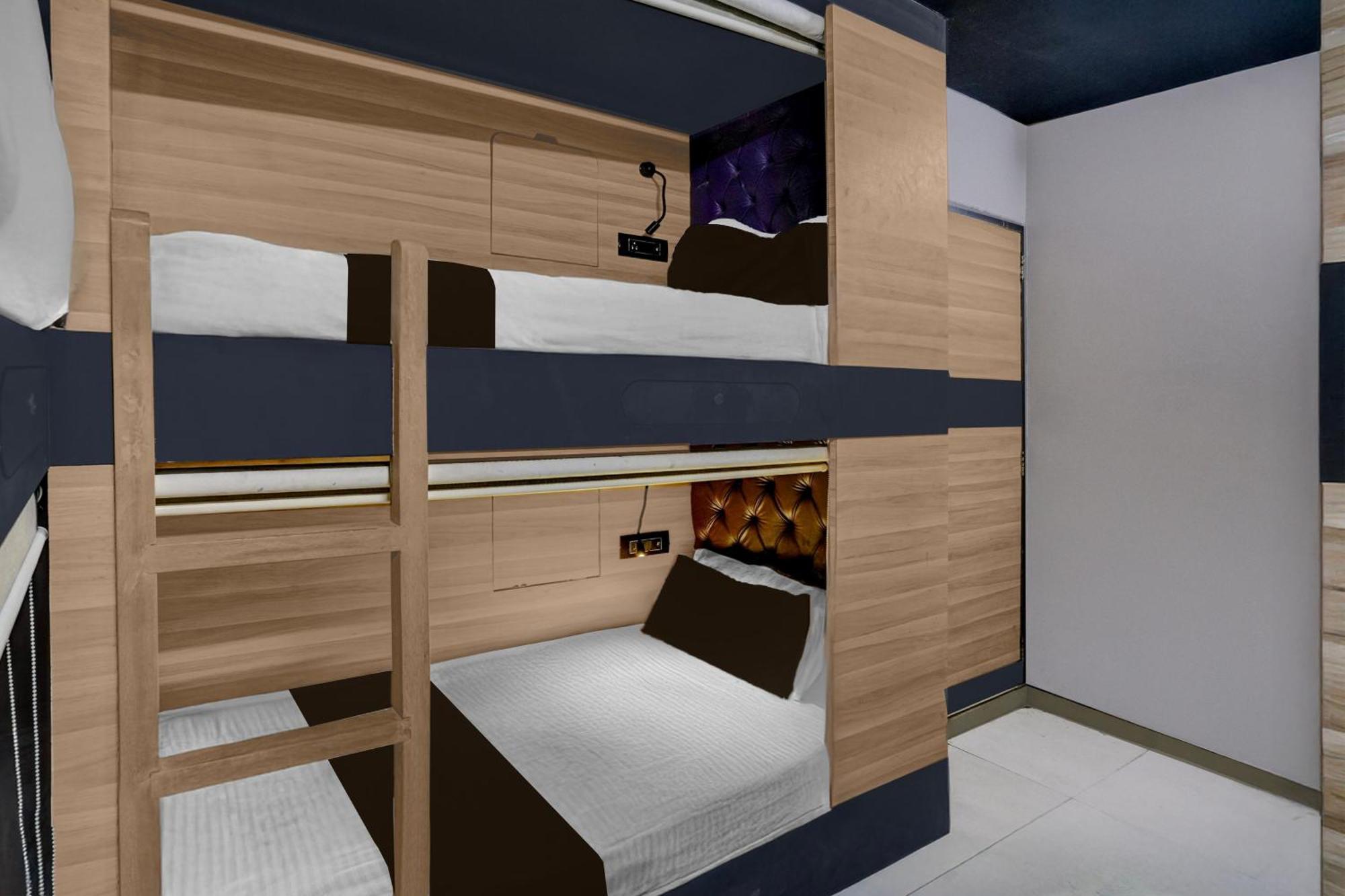 Hotel O We
