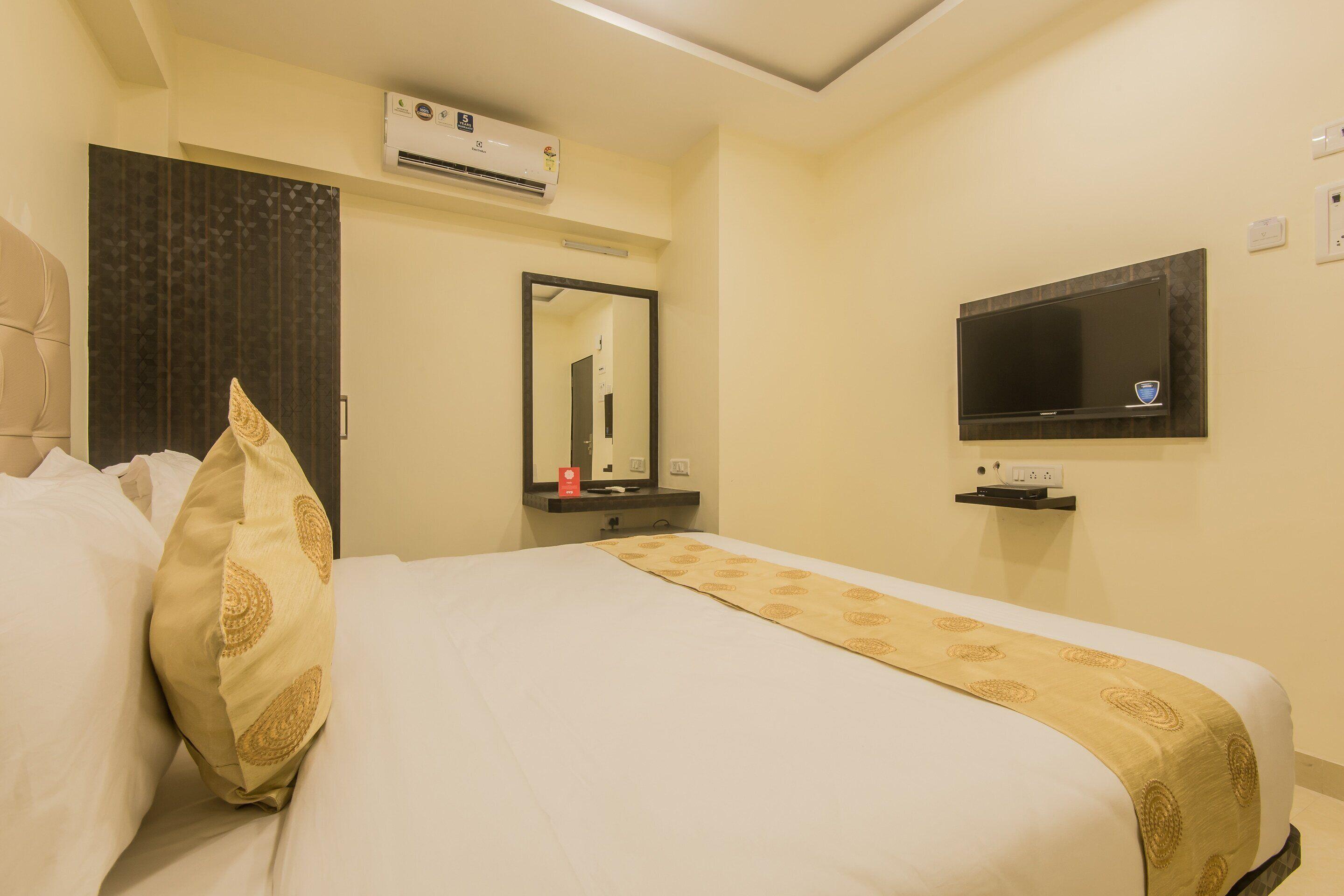 Hotel Super O Palace Near Don Bosco 3*