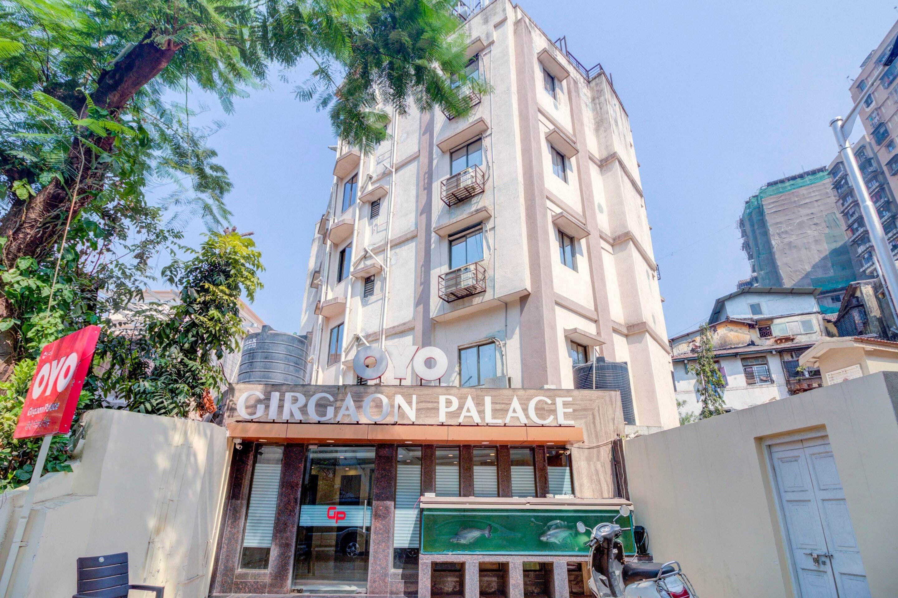 Hotel Oyo 9748 Girgaon Palace