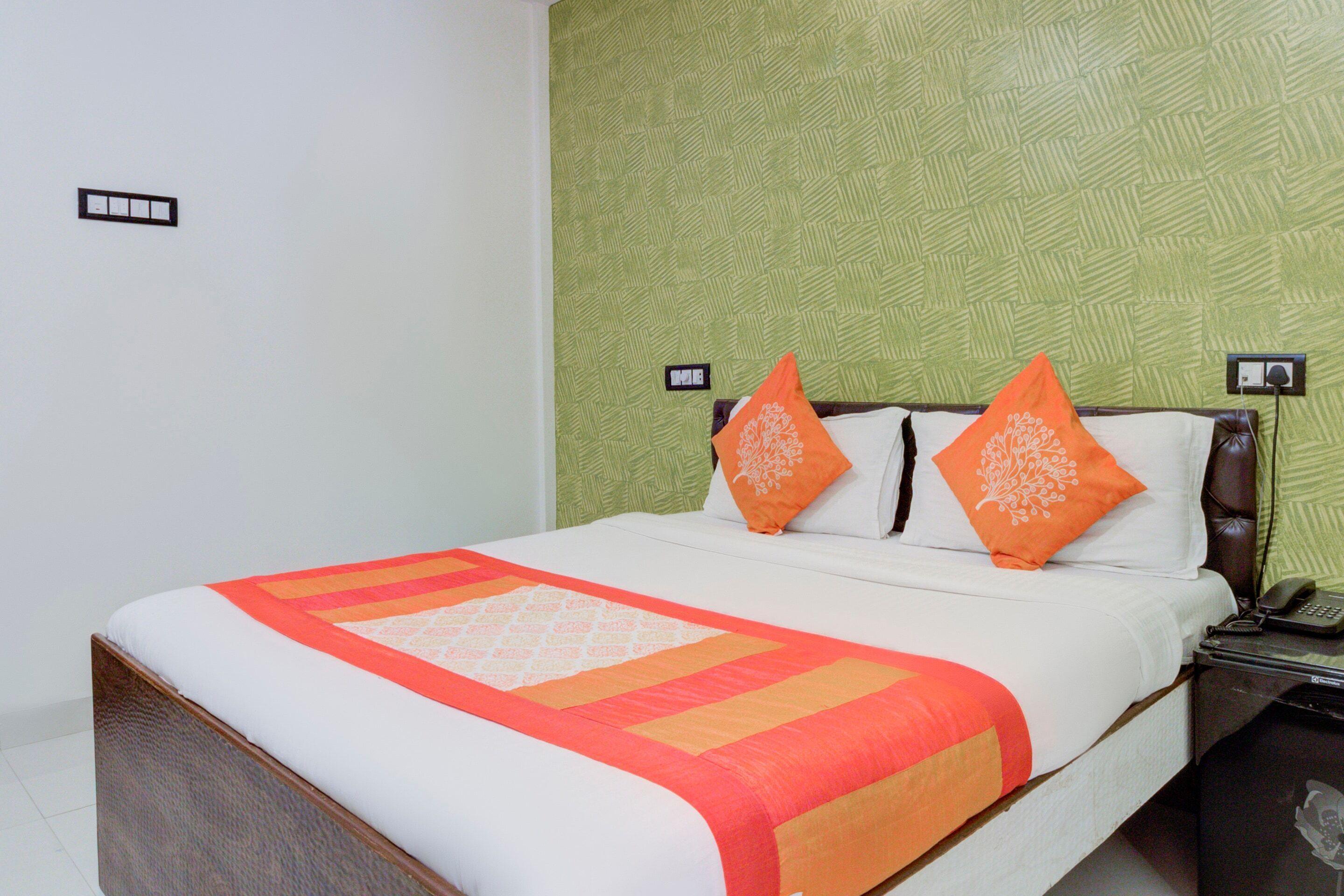 Oyo 9748 Girgaon Palace 3* Mumbai