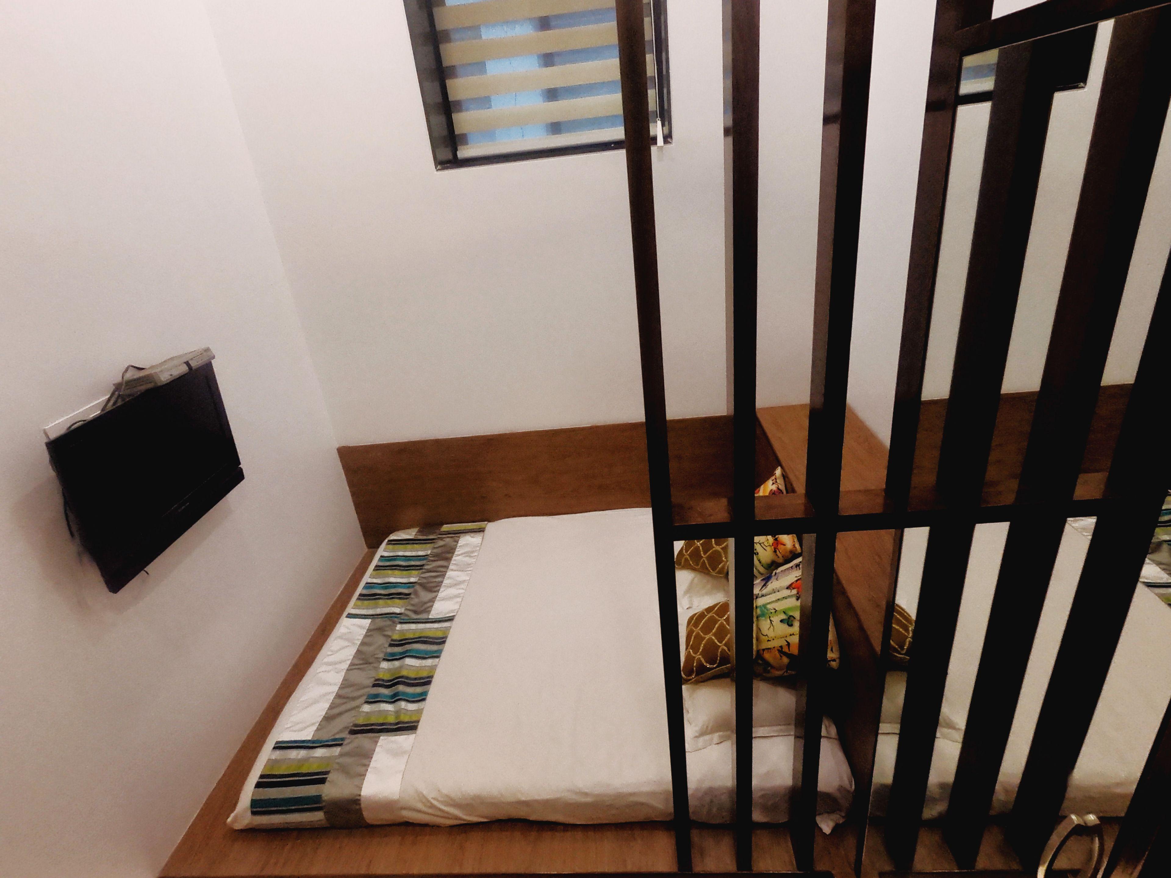 Carlton - Behind Taj Mahal Palace Colaba 2*