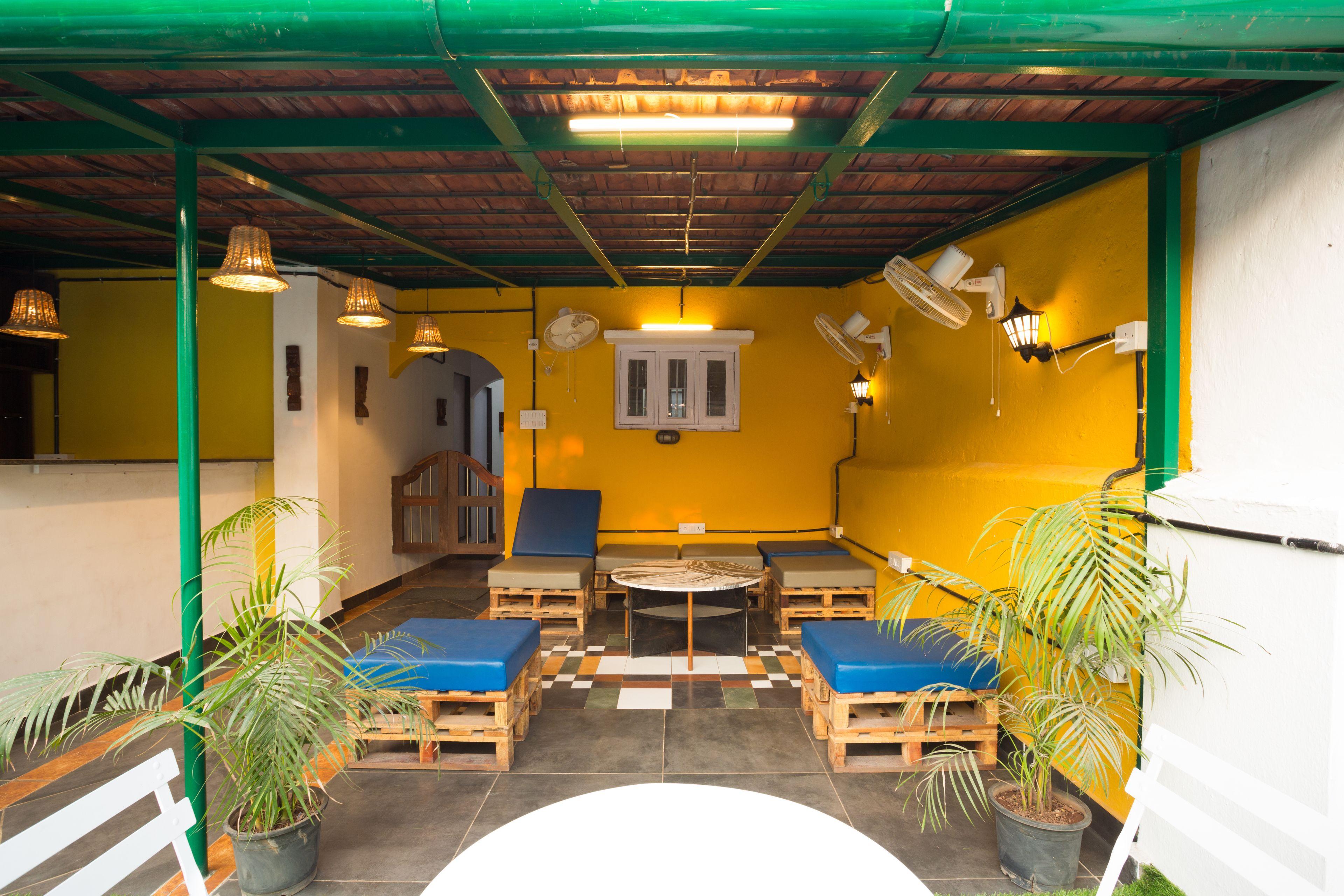 Hostel Mantra *