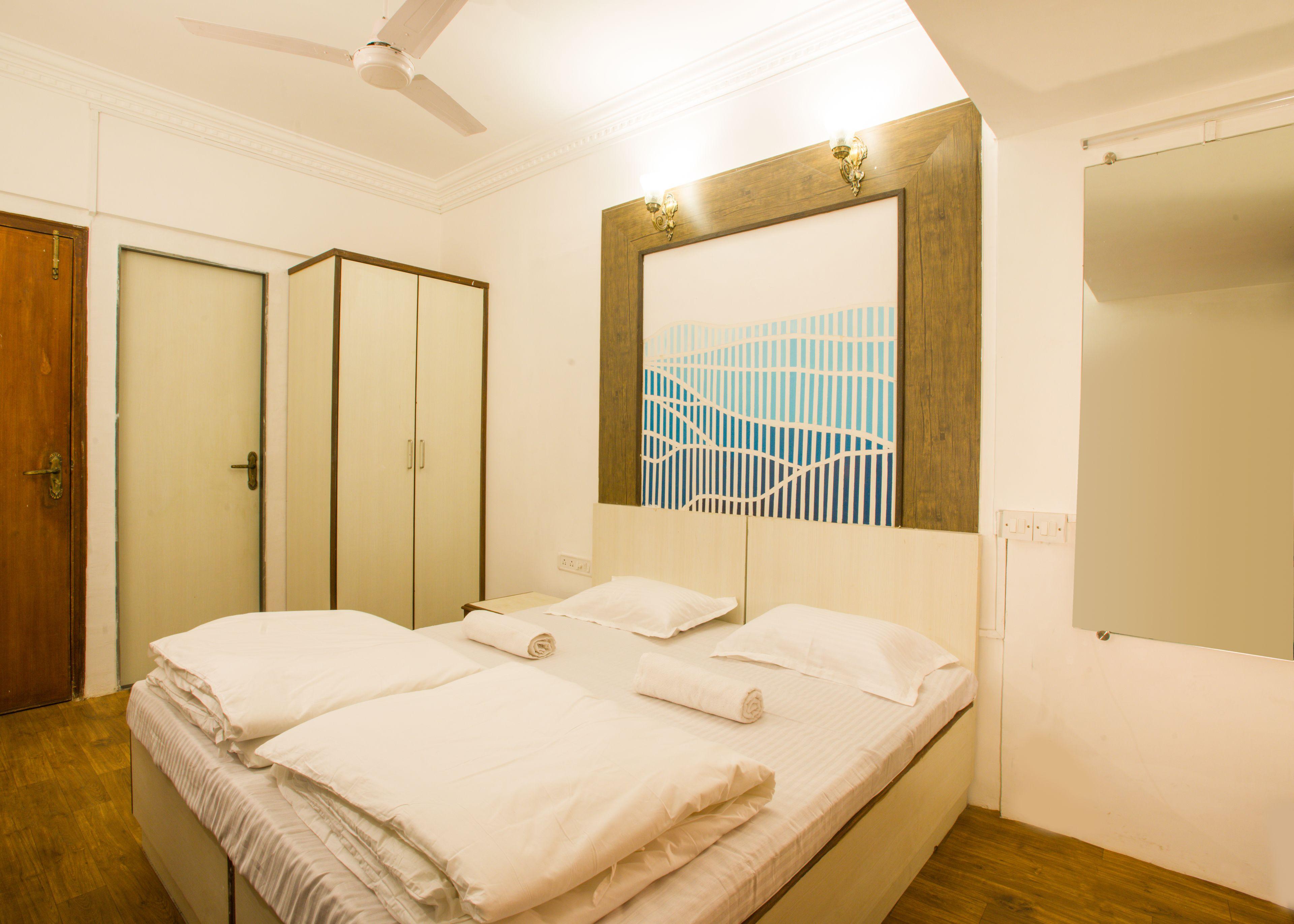 Mantra Hostel *