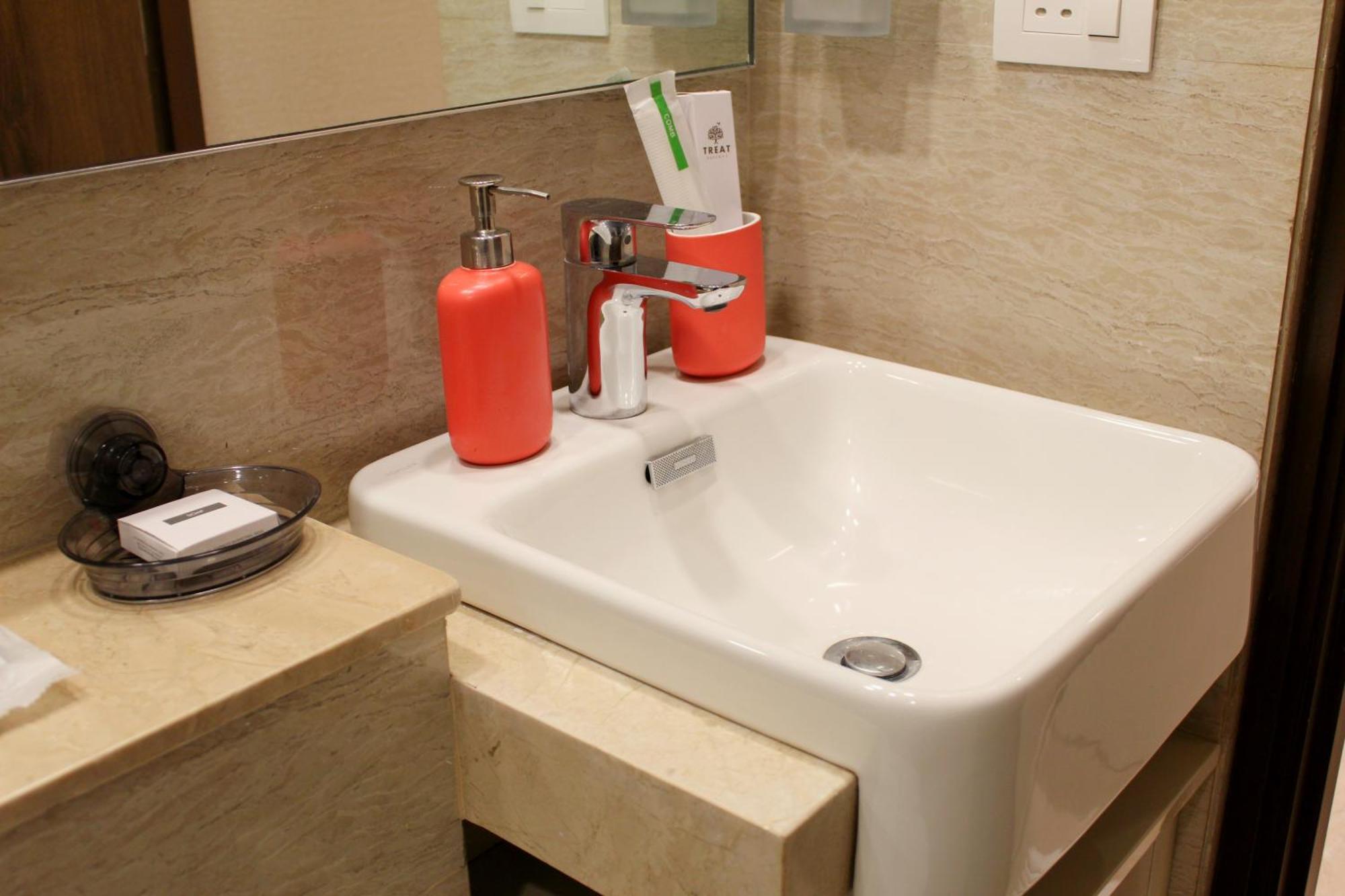 Maxxvalue Hiranandani Powai - Rh5 Apartment *