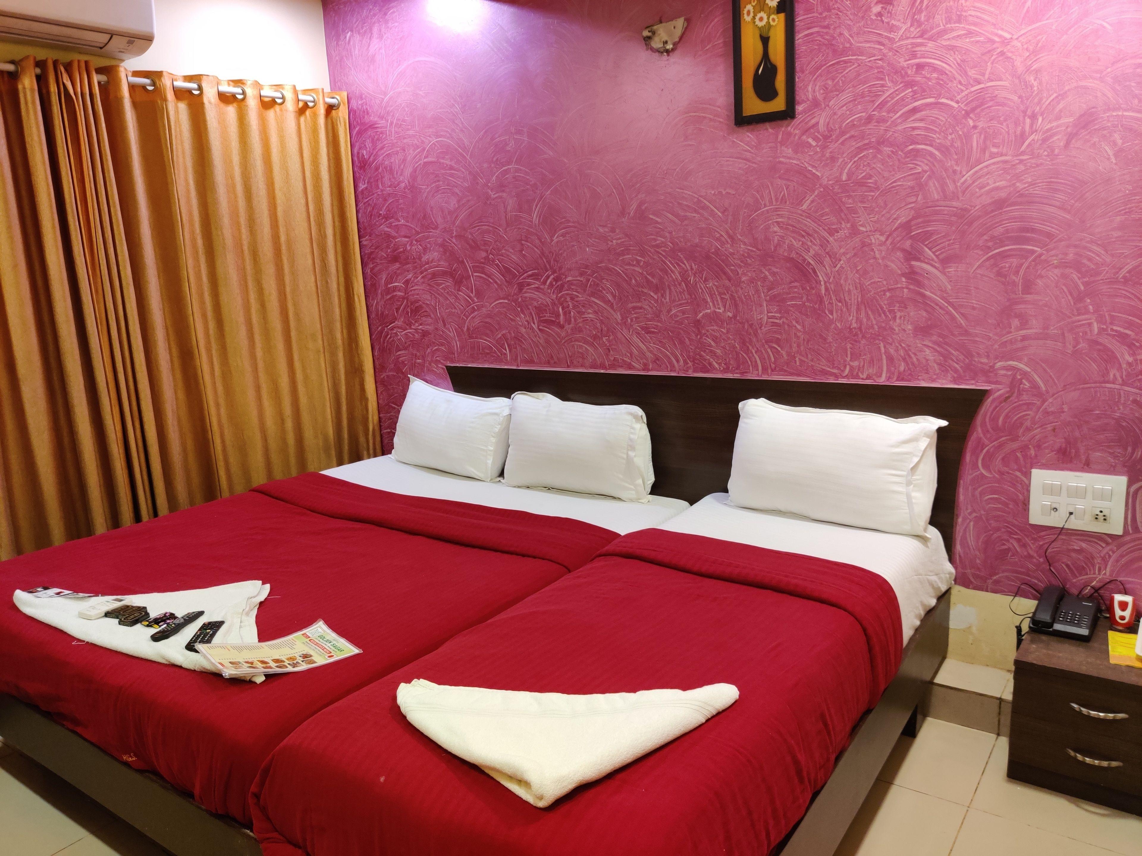 Hotel Golden Sagar - Kurla Mumbai