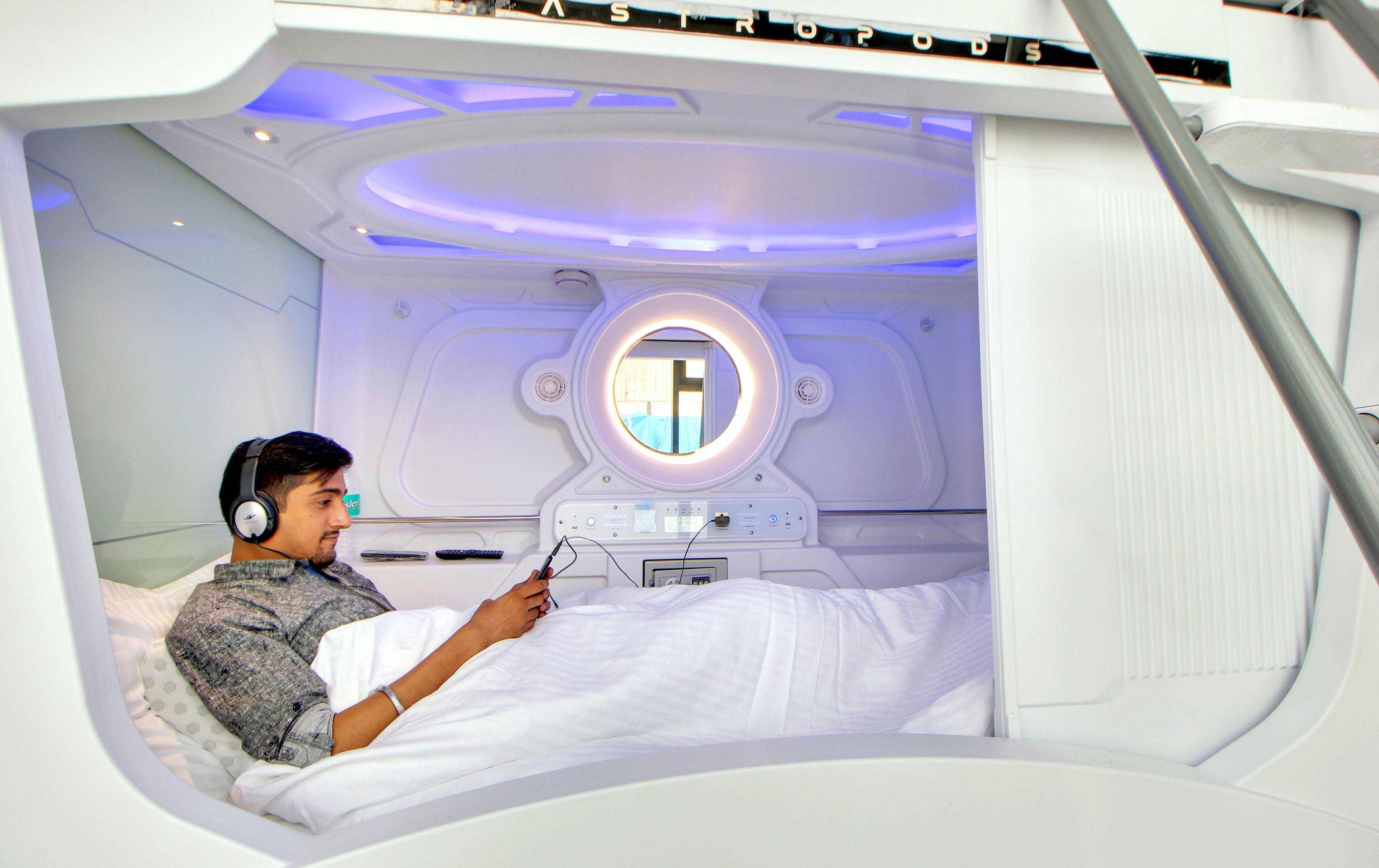Astropods Airport, Mumbai. Guest house Mumbai