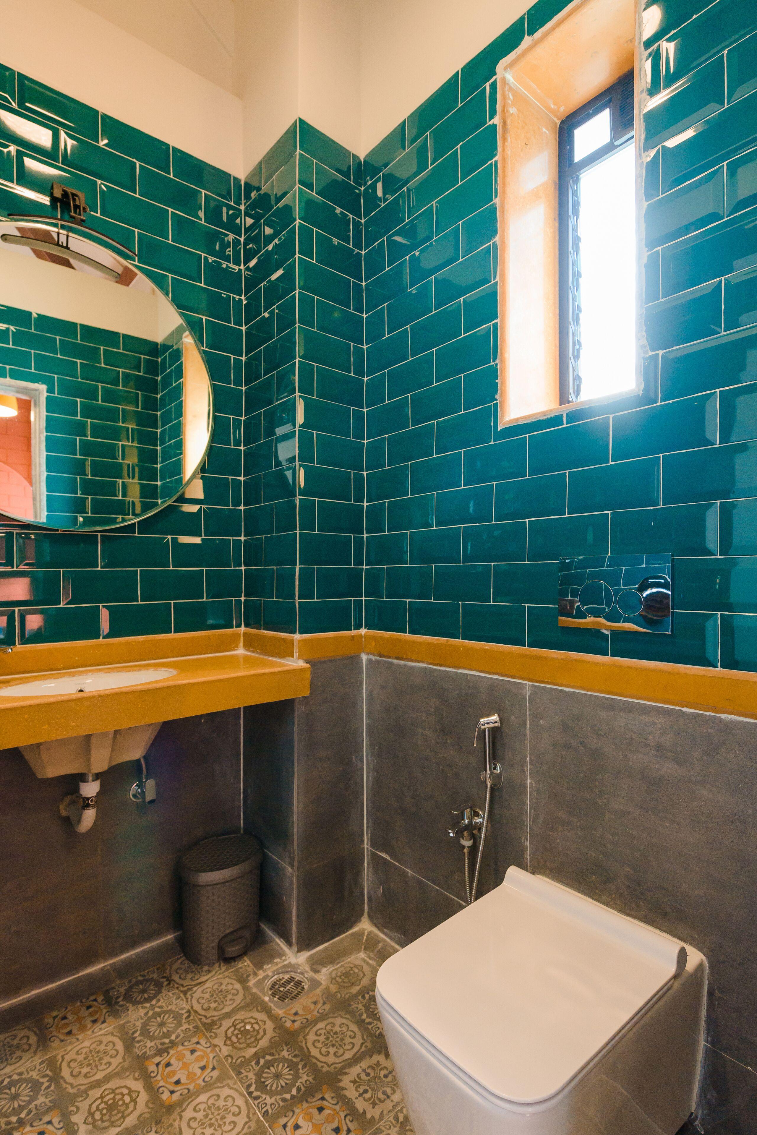 Traveller's - * Mumbai