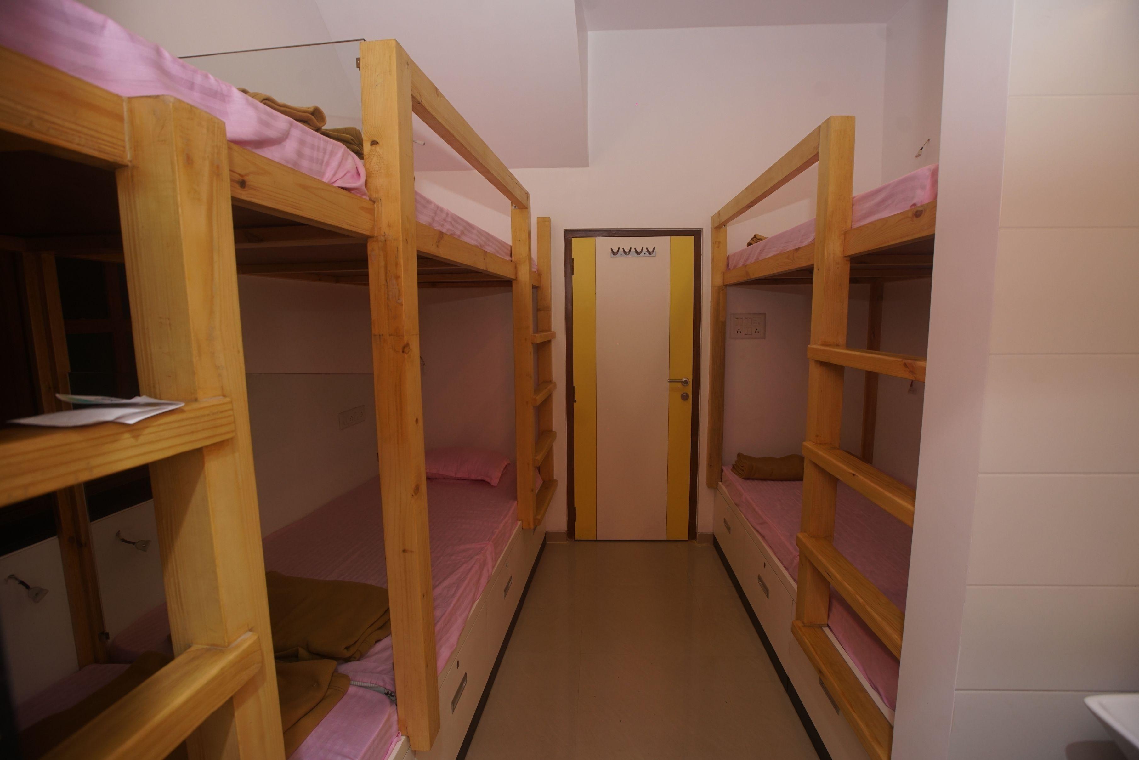 Staytion Dorm- A Backpackers *