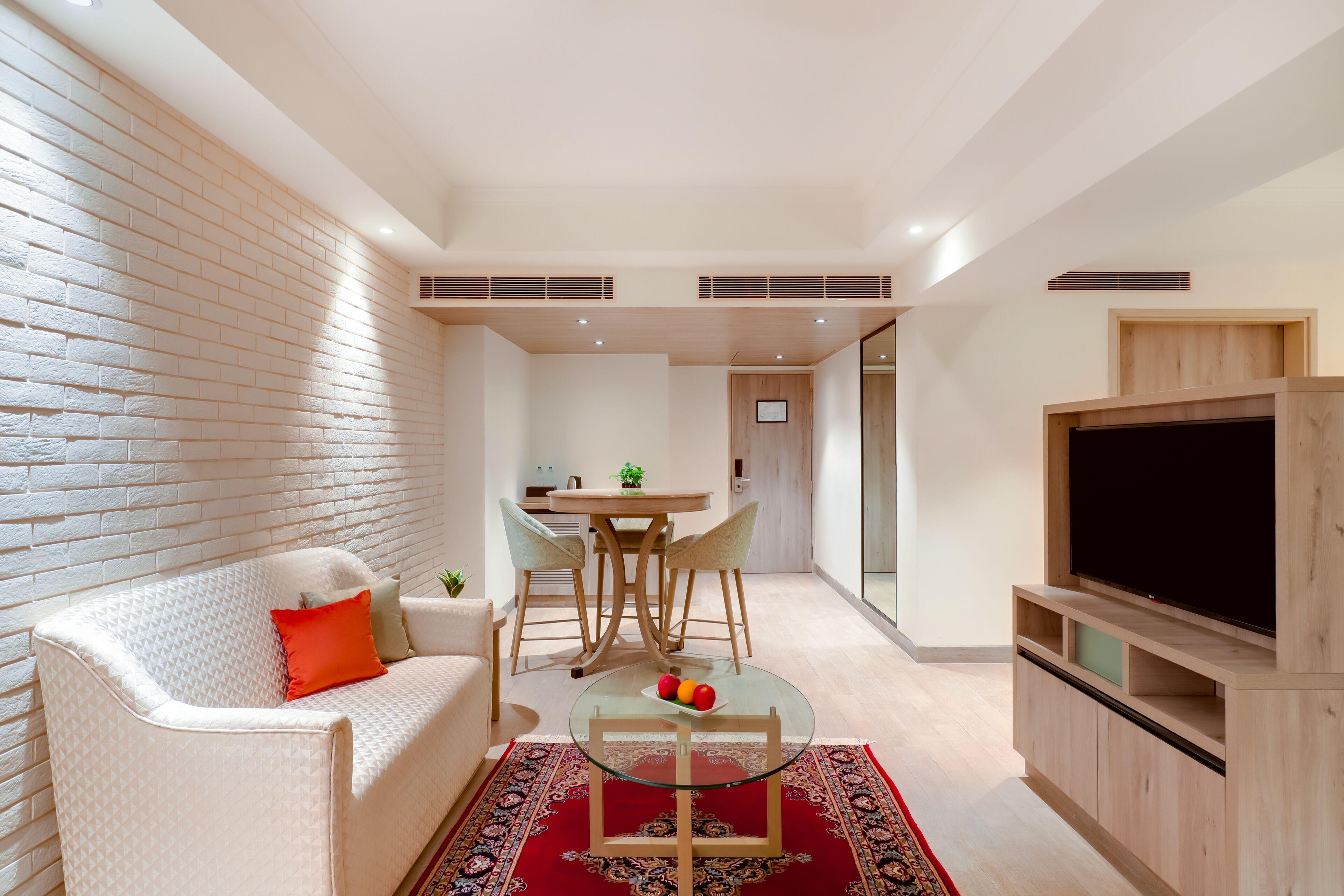 Hotel Lemon Tree Premier, International Airport 5*