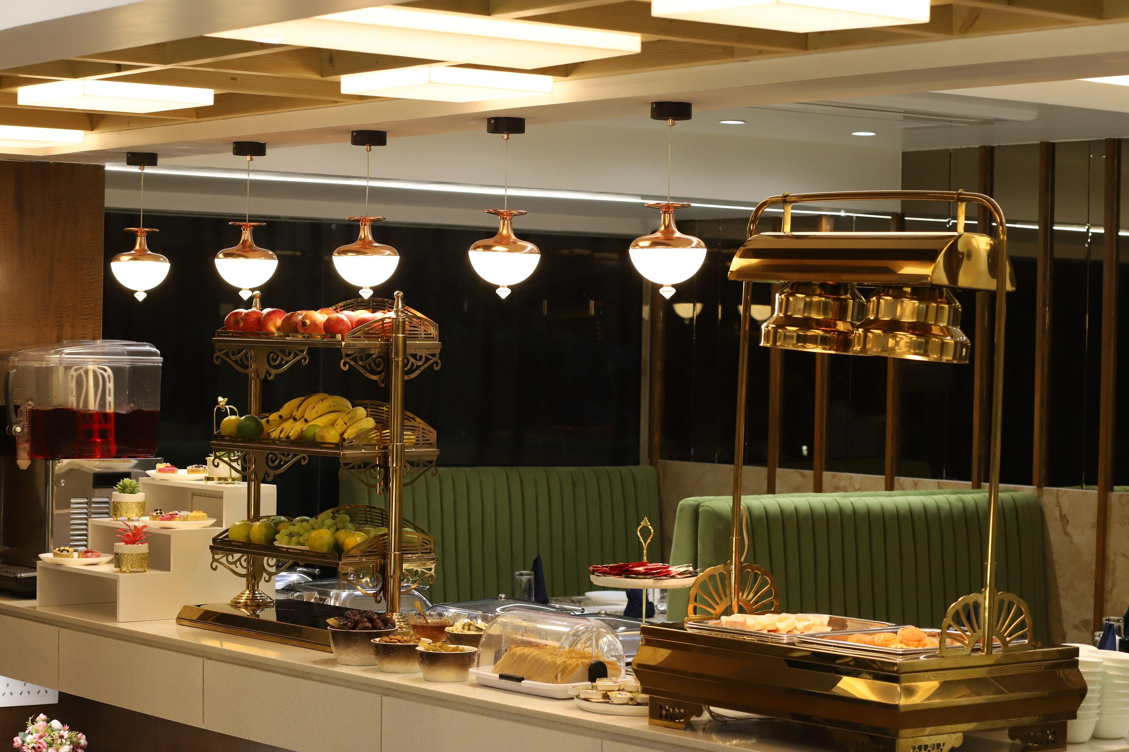 Auris & Banquets, International Airport