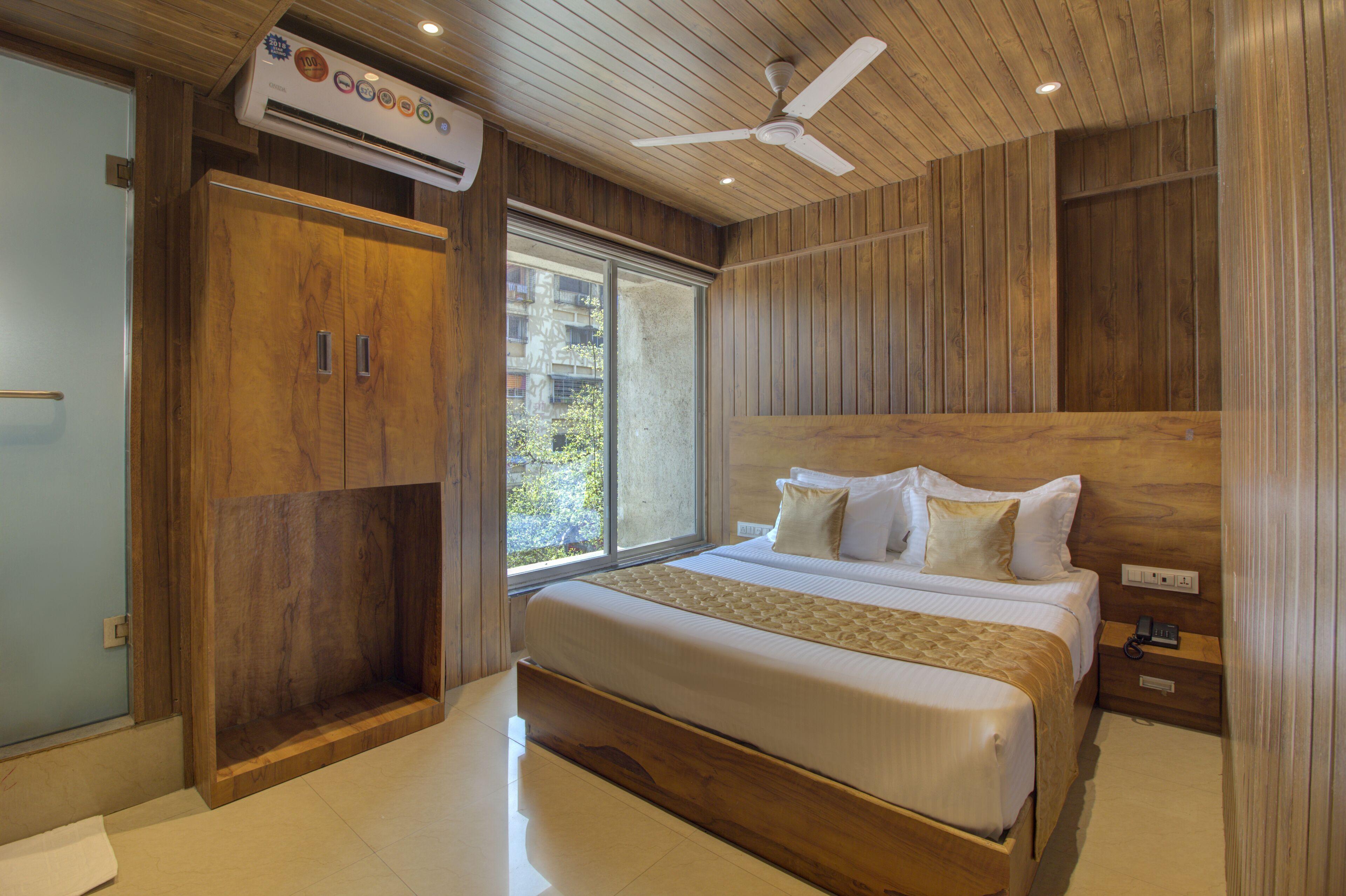 Hotel Malad Opposite Malad Railway Station Mumbai