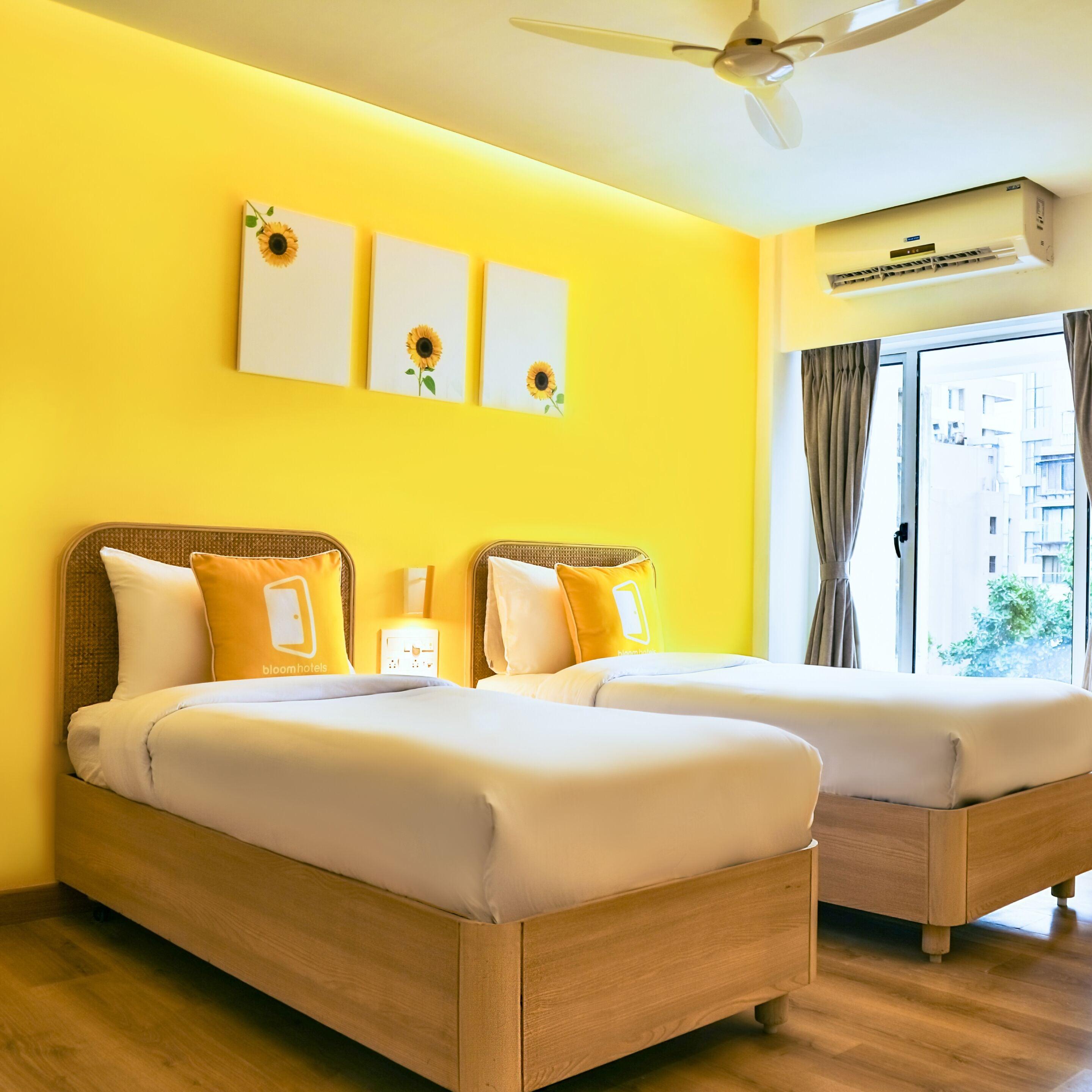 Bloom - Juhu