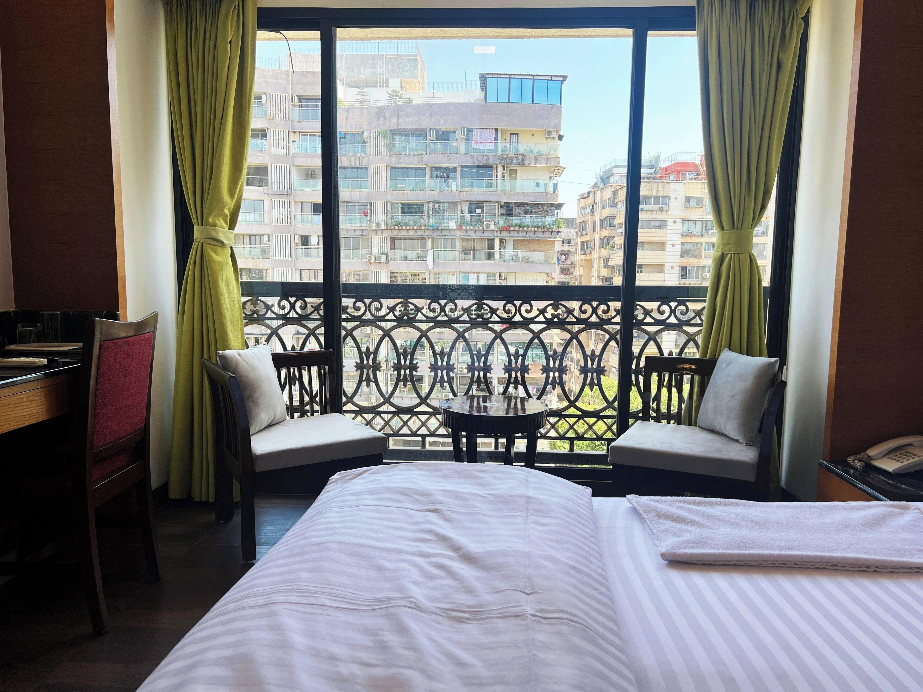 Guest house Gobinddhham Mumbai