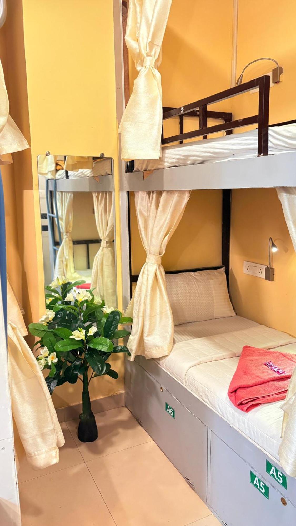 Welcome & Pg Male And Female Mumbai