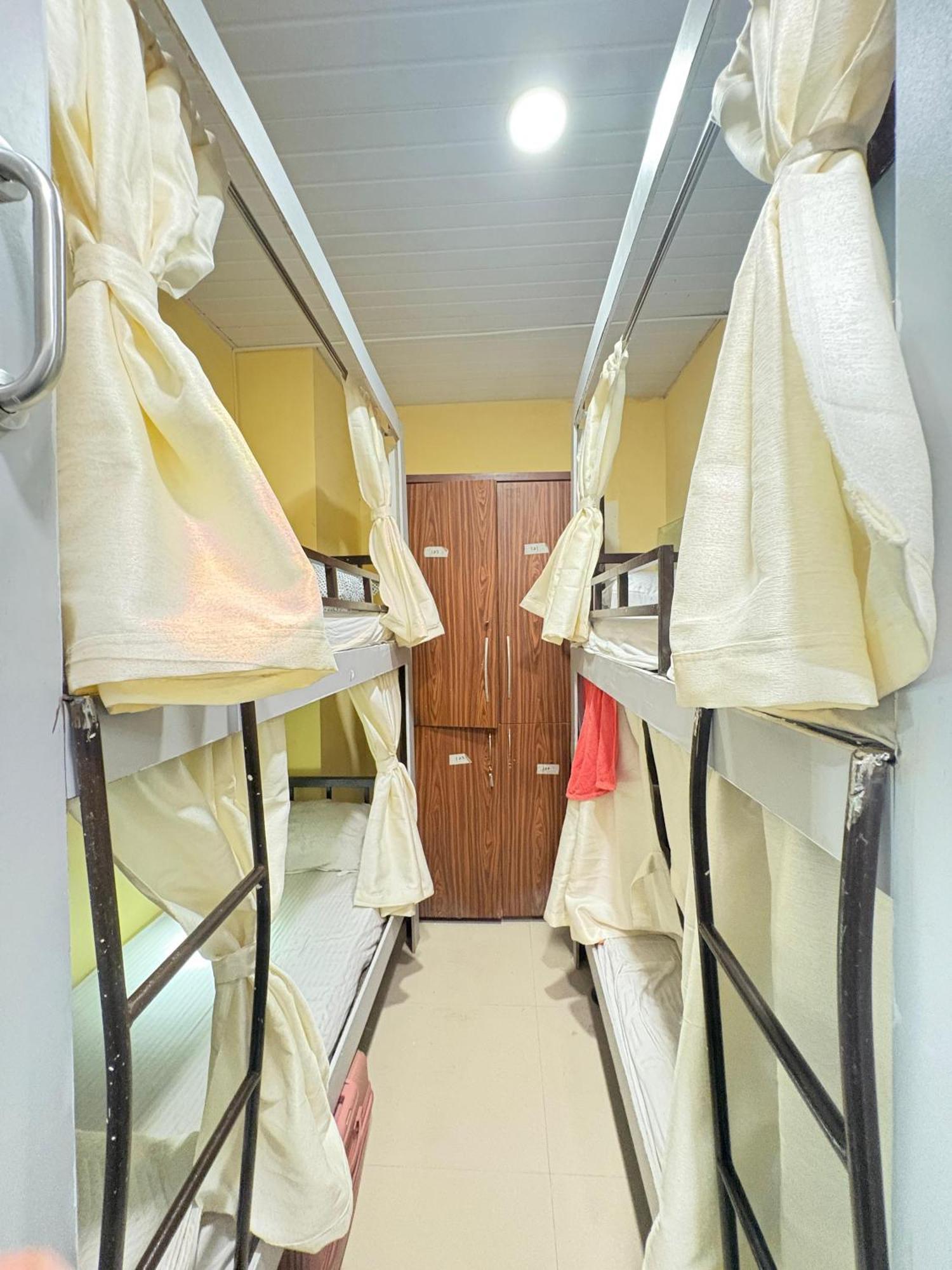 Welcome & Pg Male And Female Hostel