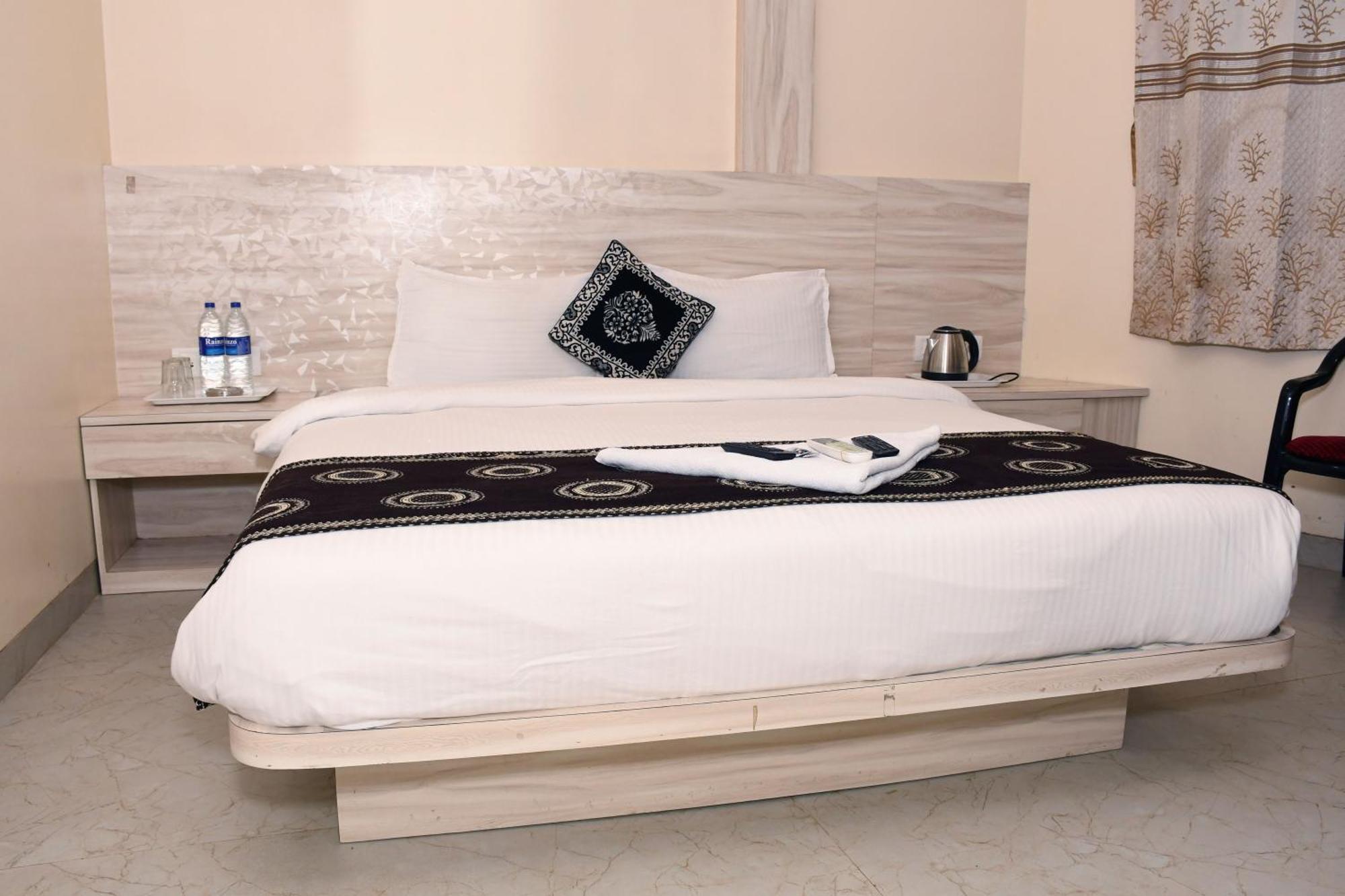 Kiwi International,hotel,mumbai Hotel