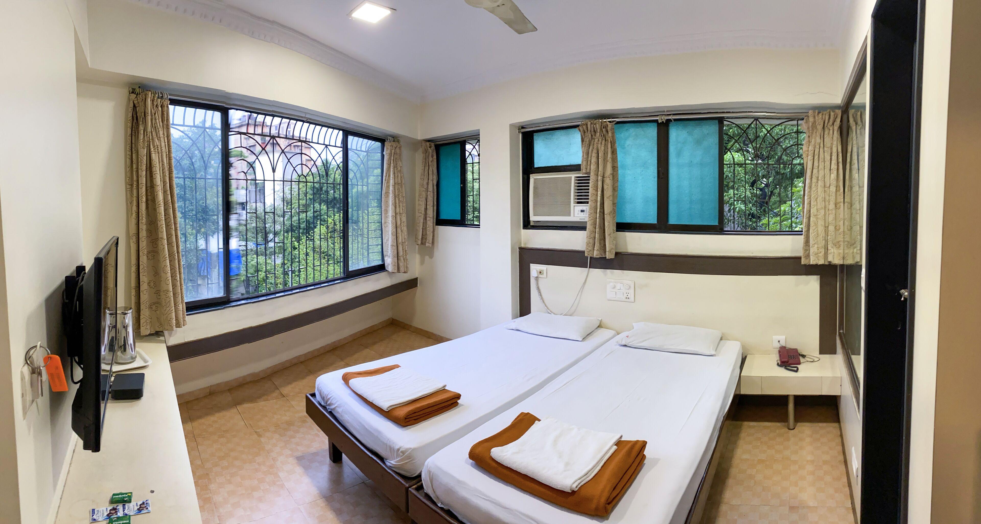 Hotel Shanti Palace